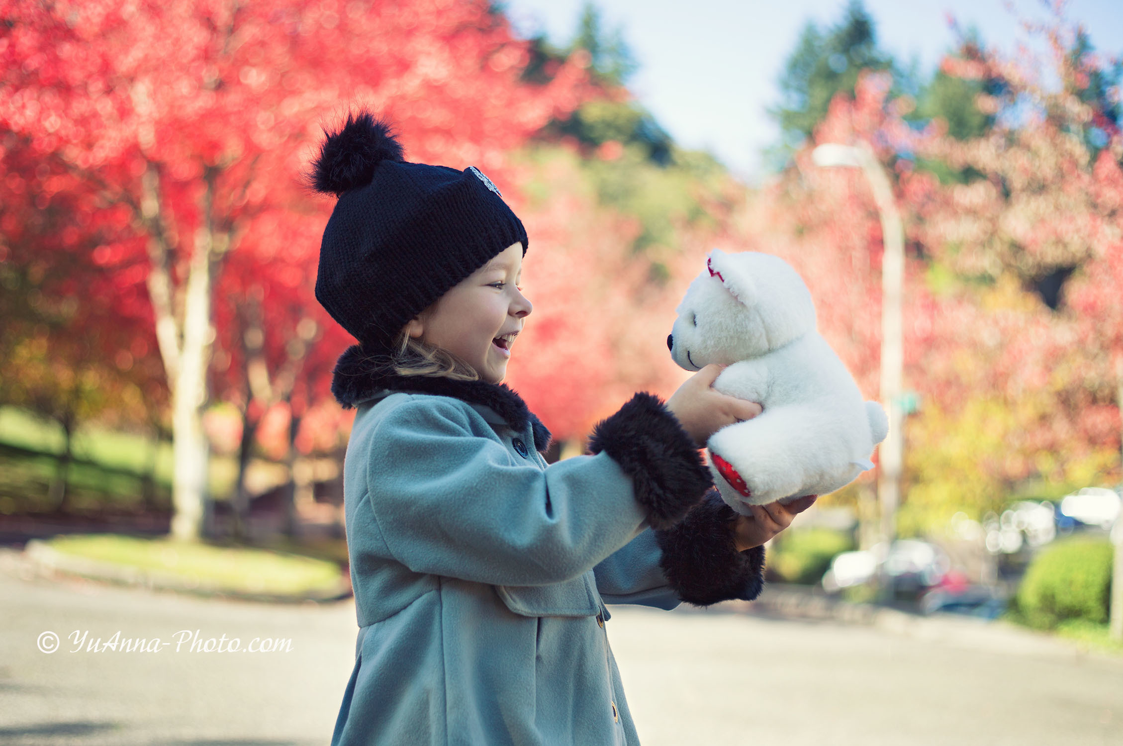 Fall. YuAnna studio. Family & Kids Photographer in Seattle area, located in