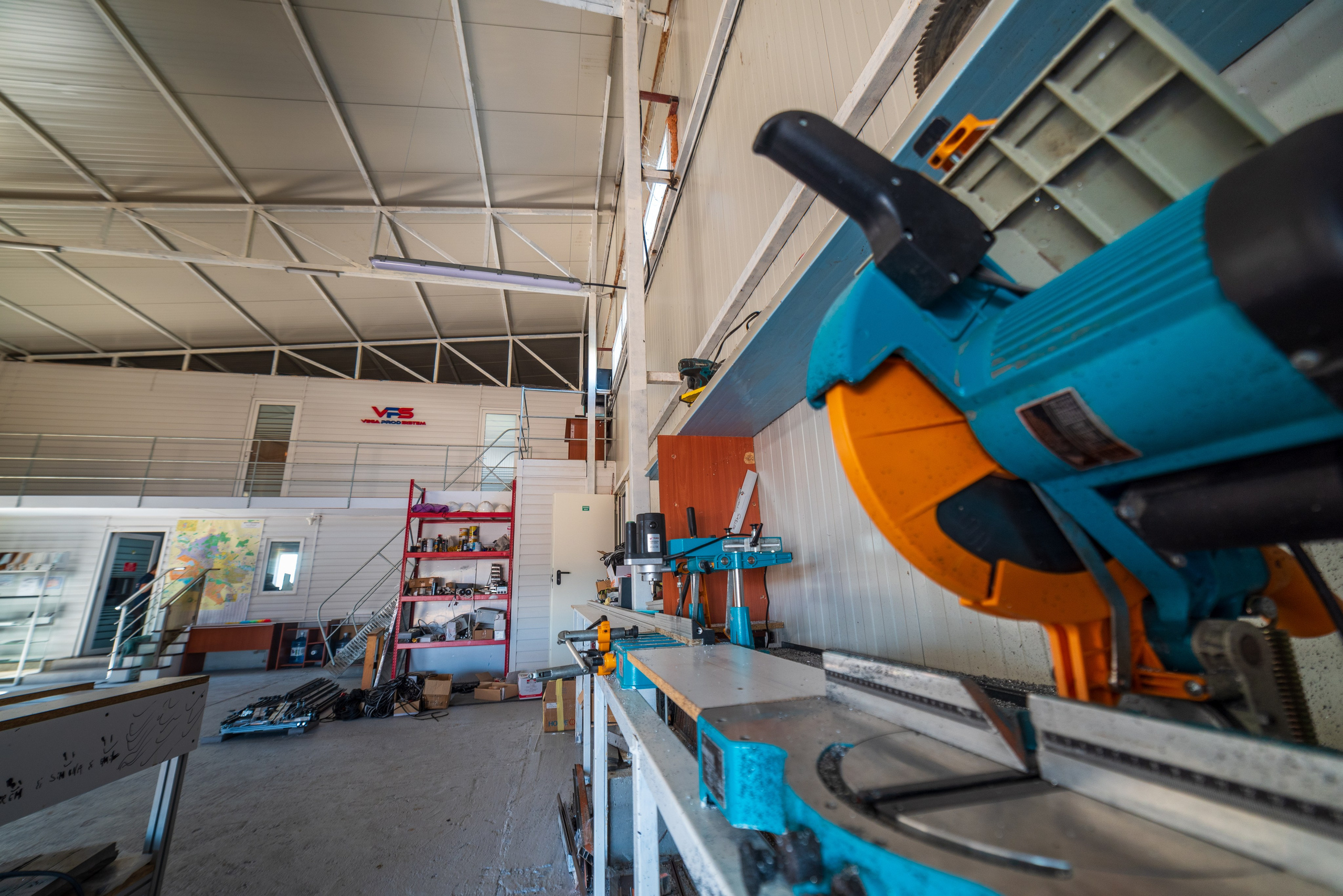 Fotograf corporate, sedinta foto business, pret fotograf corporate, Servicii Profesionale pentru Evenimente de Business, Portrete business, fotografii pentru evenimente organizate de companii, fotografie de produs, Poze business bucuresti, Fotografii profesionale bucuresti, Fotografii portret profesionale, fotograf corporate Bucuresti, Fotografie E-commerce, pret fotograf corporate, fotografie corporate pentru profil web sau reviste, produse comerciale, fotograf hala de productie, evenimentele companiei, fotografii de portret angajati, fotografii echipa, fotografii site, fotografie comerciala.