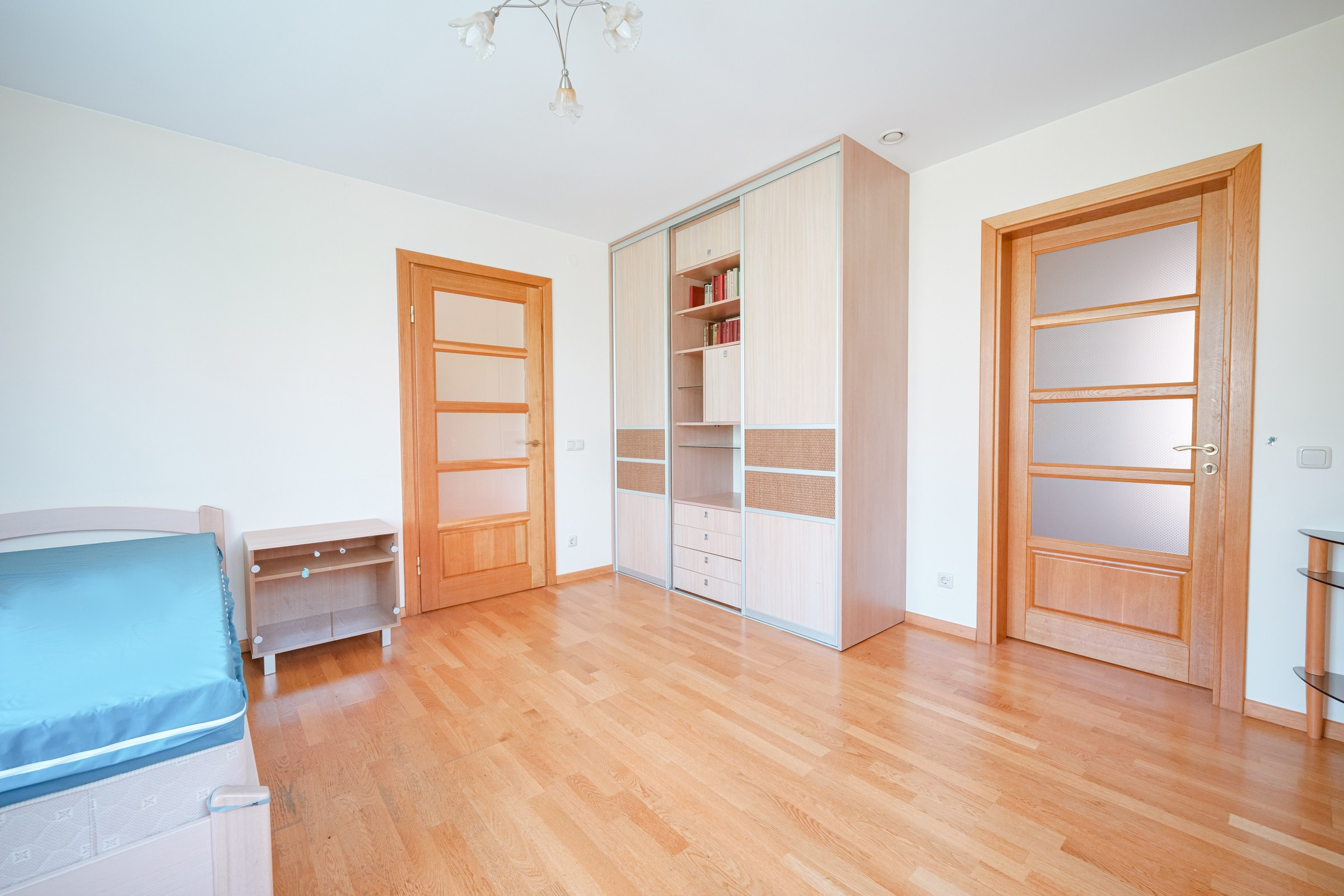 Bukiškės, Jaunimo g. Elina Sapiega fotografė Vilniuje