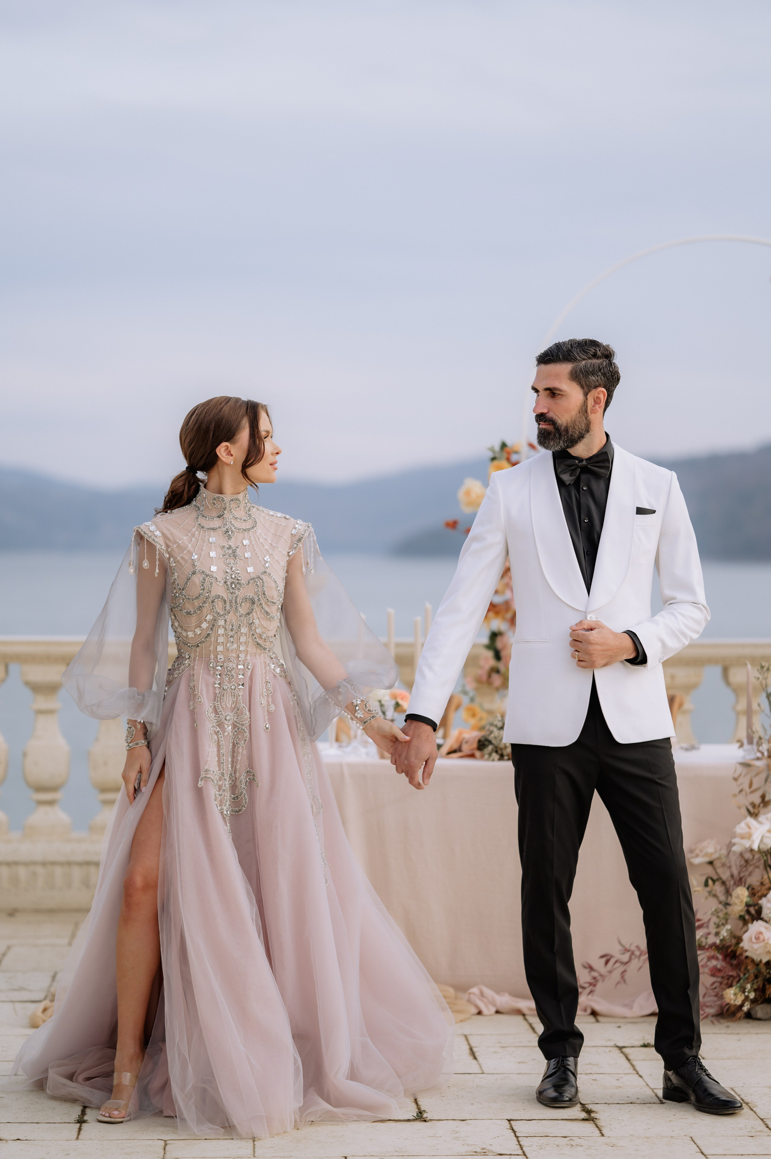 Sedinta foto nunta la Gradinile Romane , Neamt. Proud Vision Weddings | Wedding Photography & Film — Servicii profesionale Foto Video Nunta Iasi