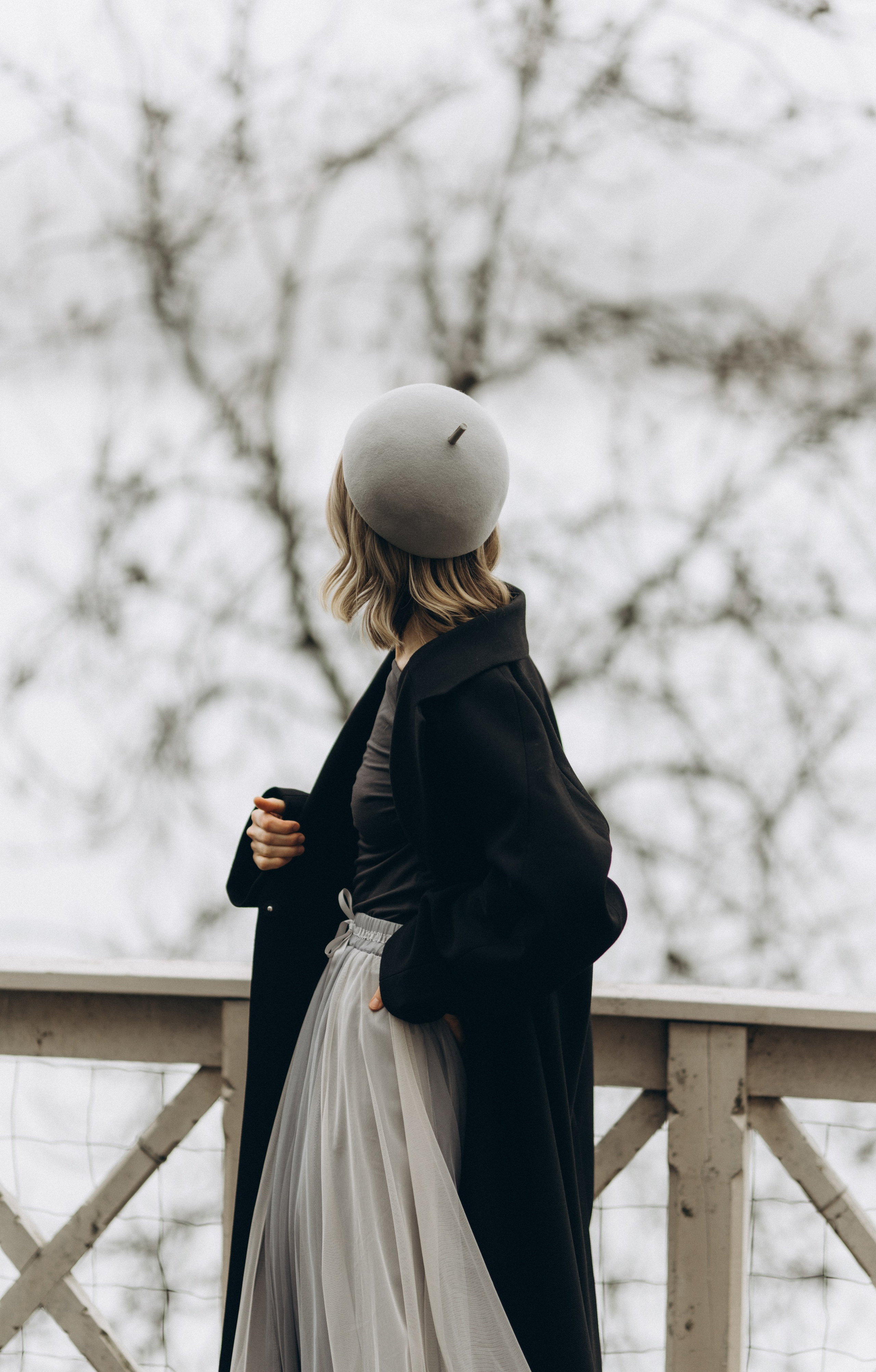 Woman phoshoot. Wedding and potrait photographer in Helsinki Vickan O