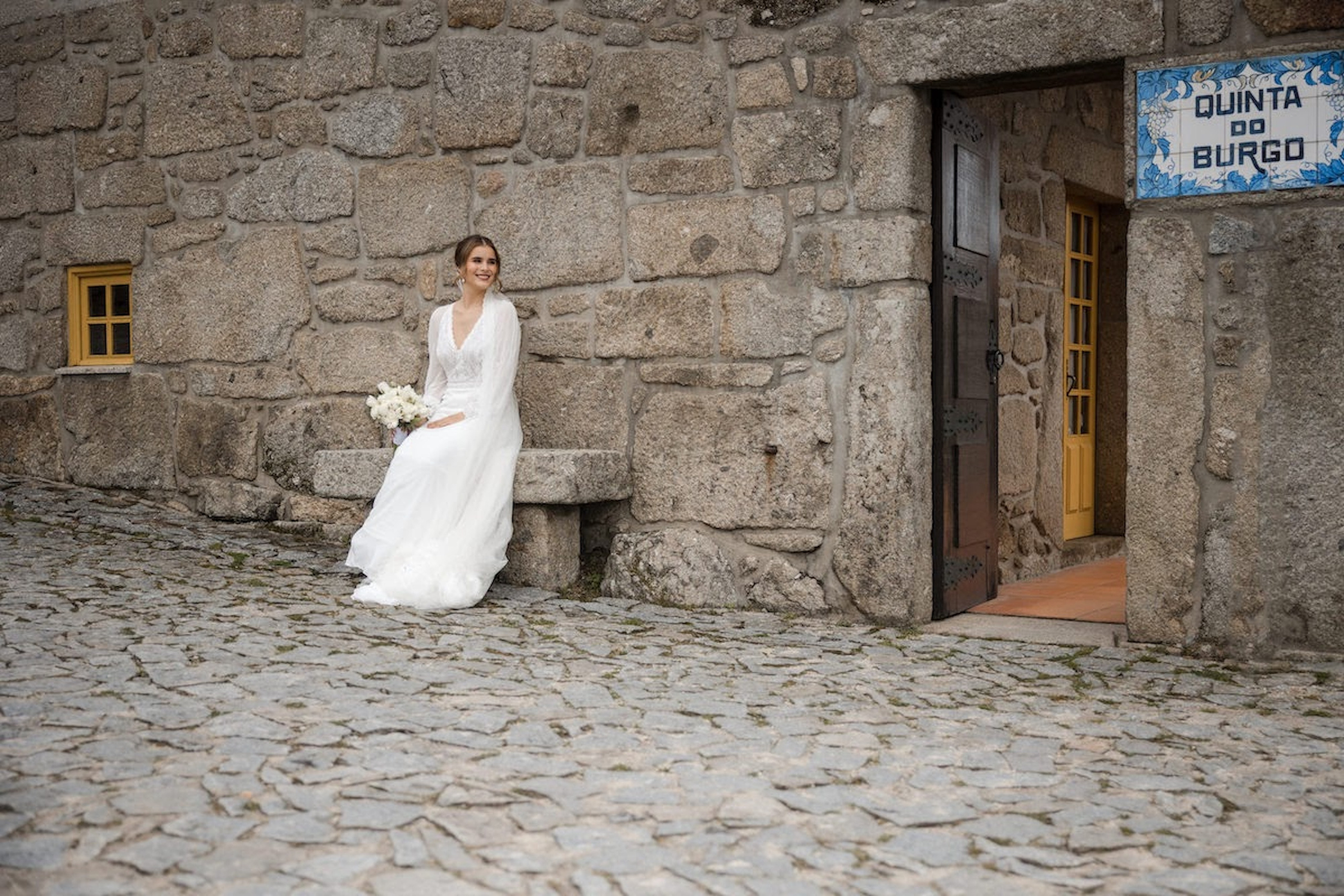 Elegant Wedding at Solar da Levada Braga. Lisbon Wedding Photographer | Elegant Wedding Storytelling