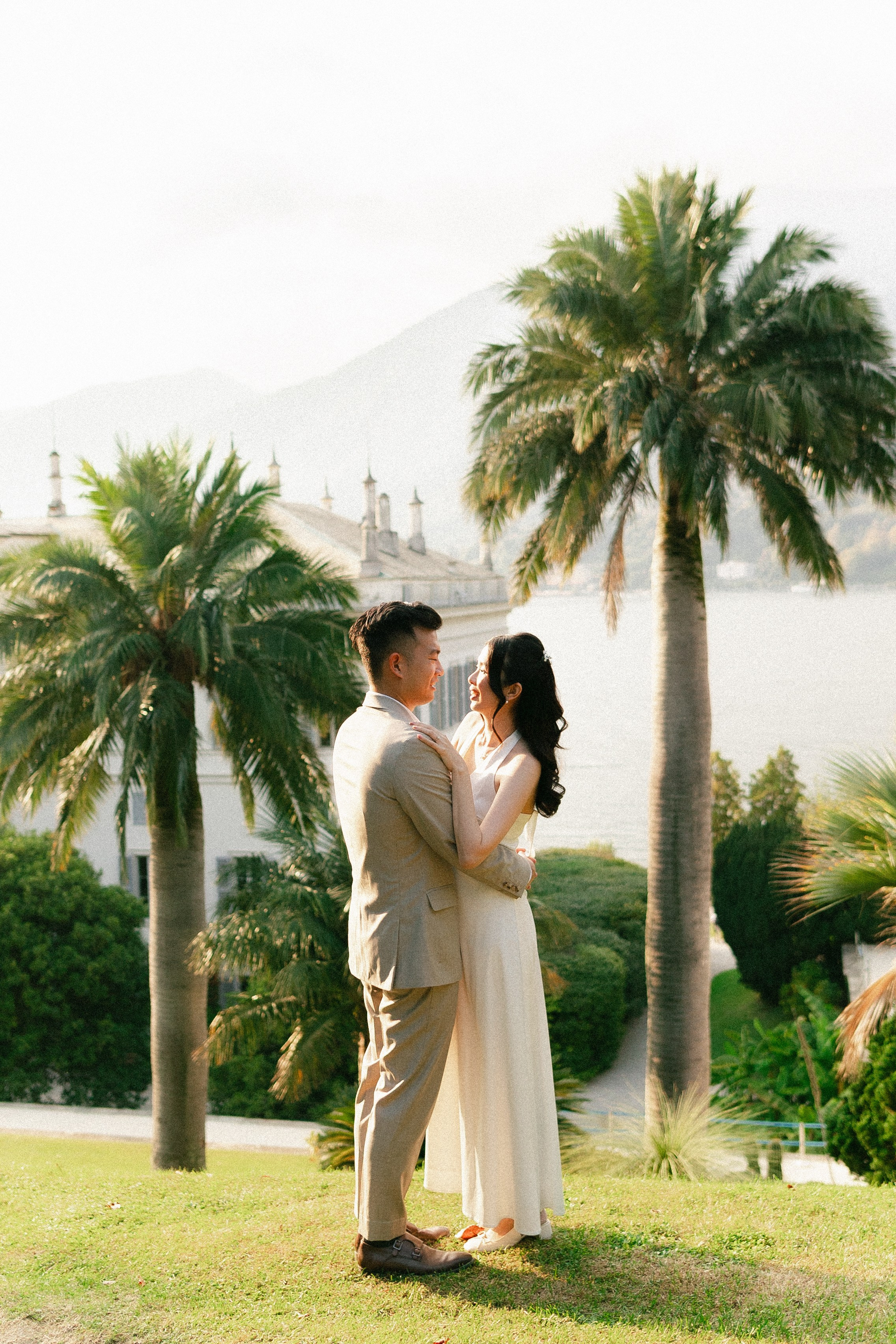 Elopement on Lake Como — Intimate Wedding Photography by Anna Linnik. Photographer in Italy Anna Linnik