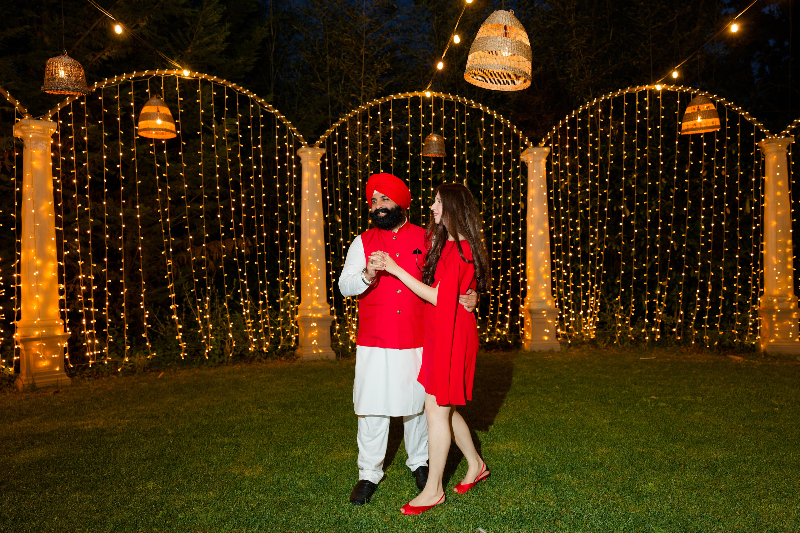 Pizza Party at Tenuta Massini, Florence, Italy. Destination Wedding Photographer — Nikita Burtsev