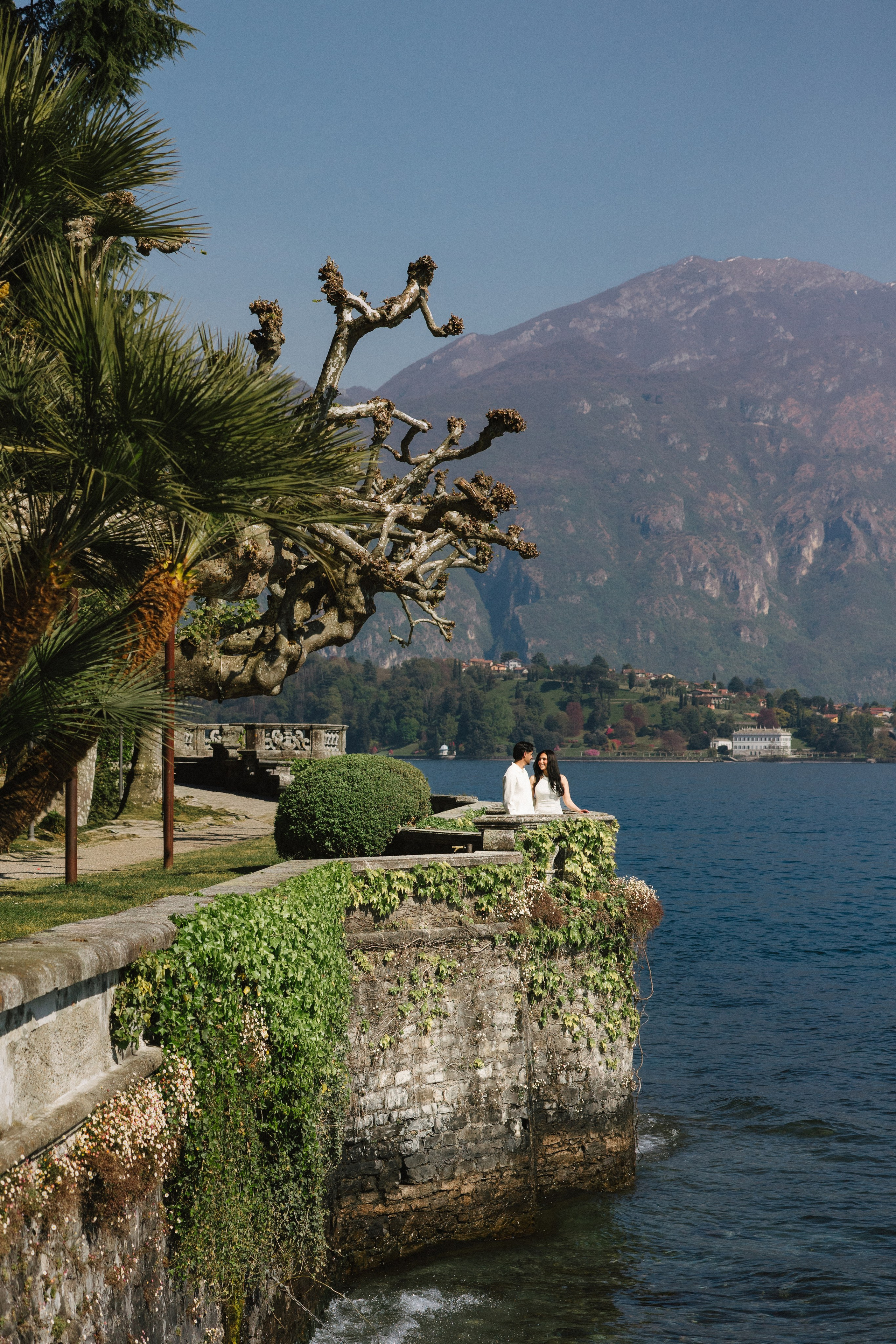 Vish & Kajal. Wedding photographer in Italy