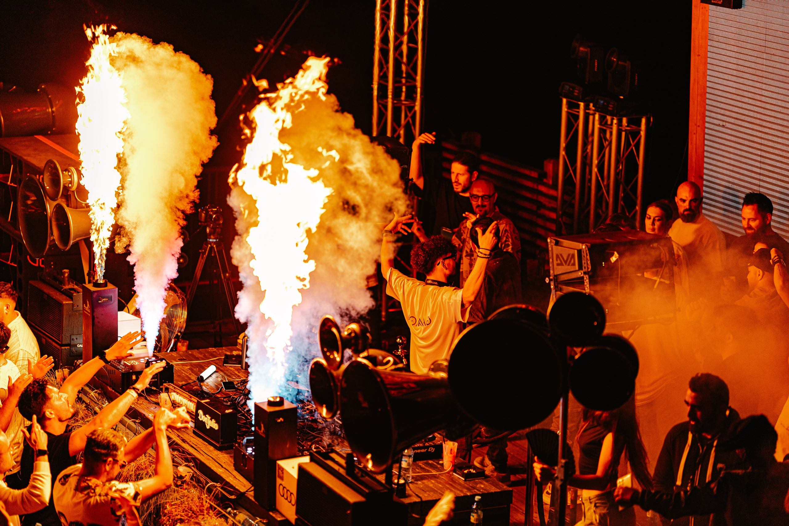 Cluburi & Party-uri - Foto