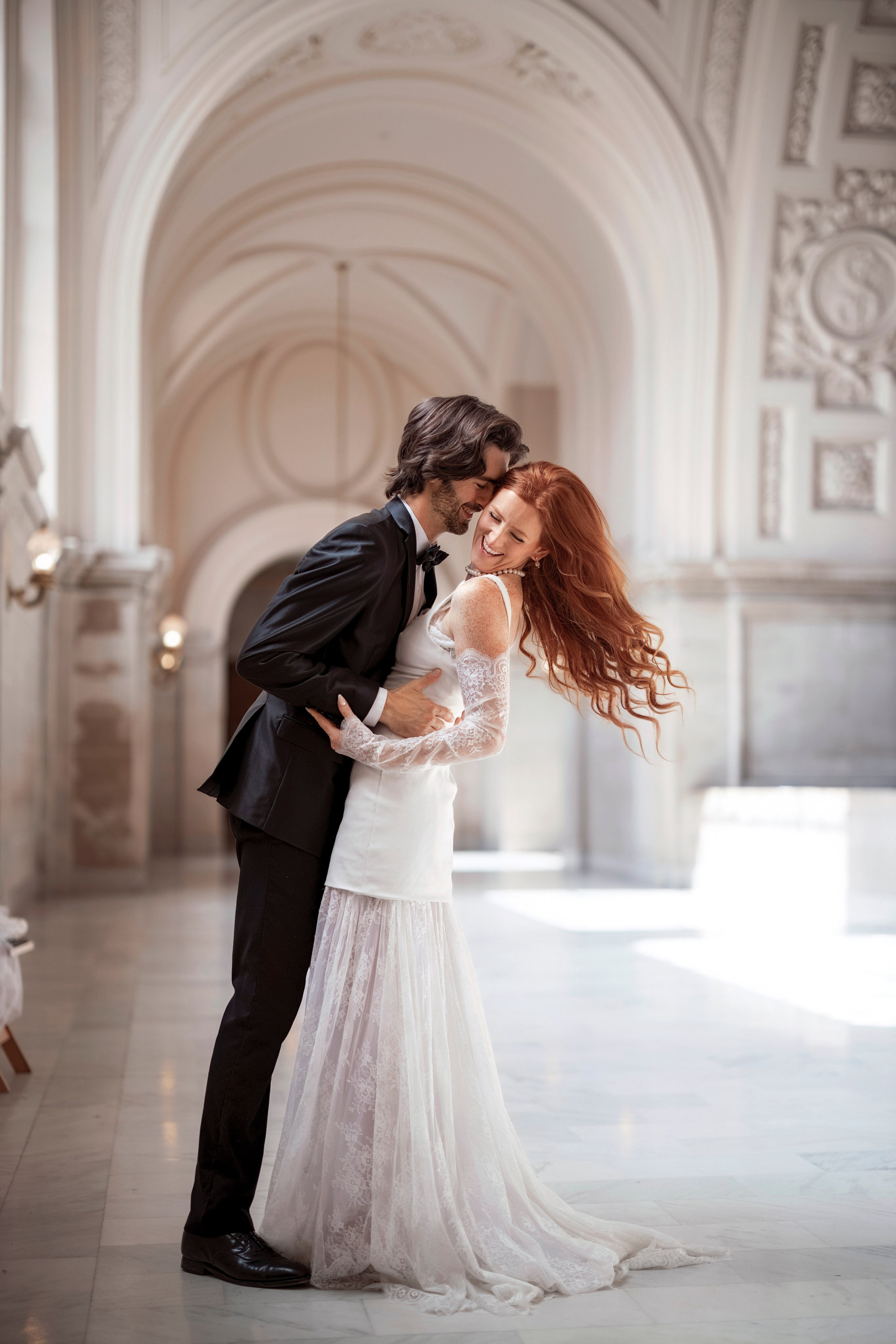 San Francisco City hall. Bay Area Photographer: family, maternity, love story, wedding