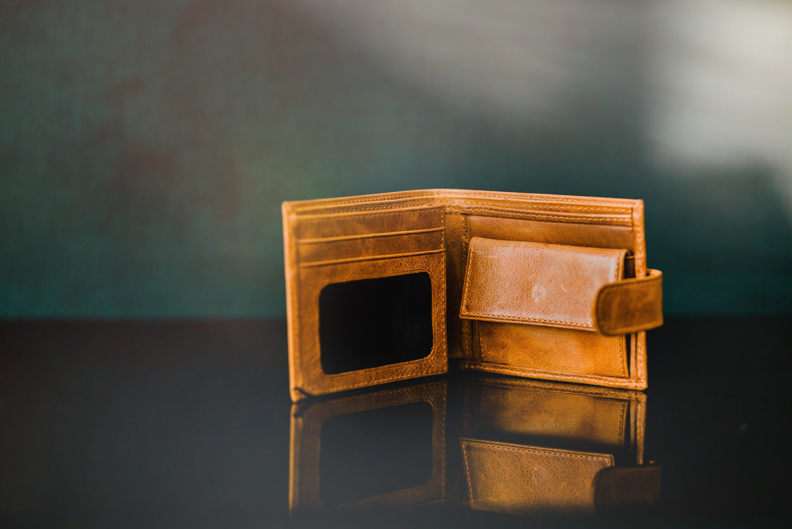 Portofele ARTCADO. Giani Maftei