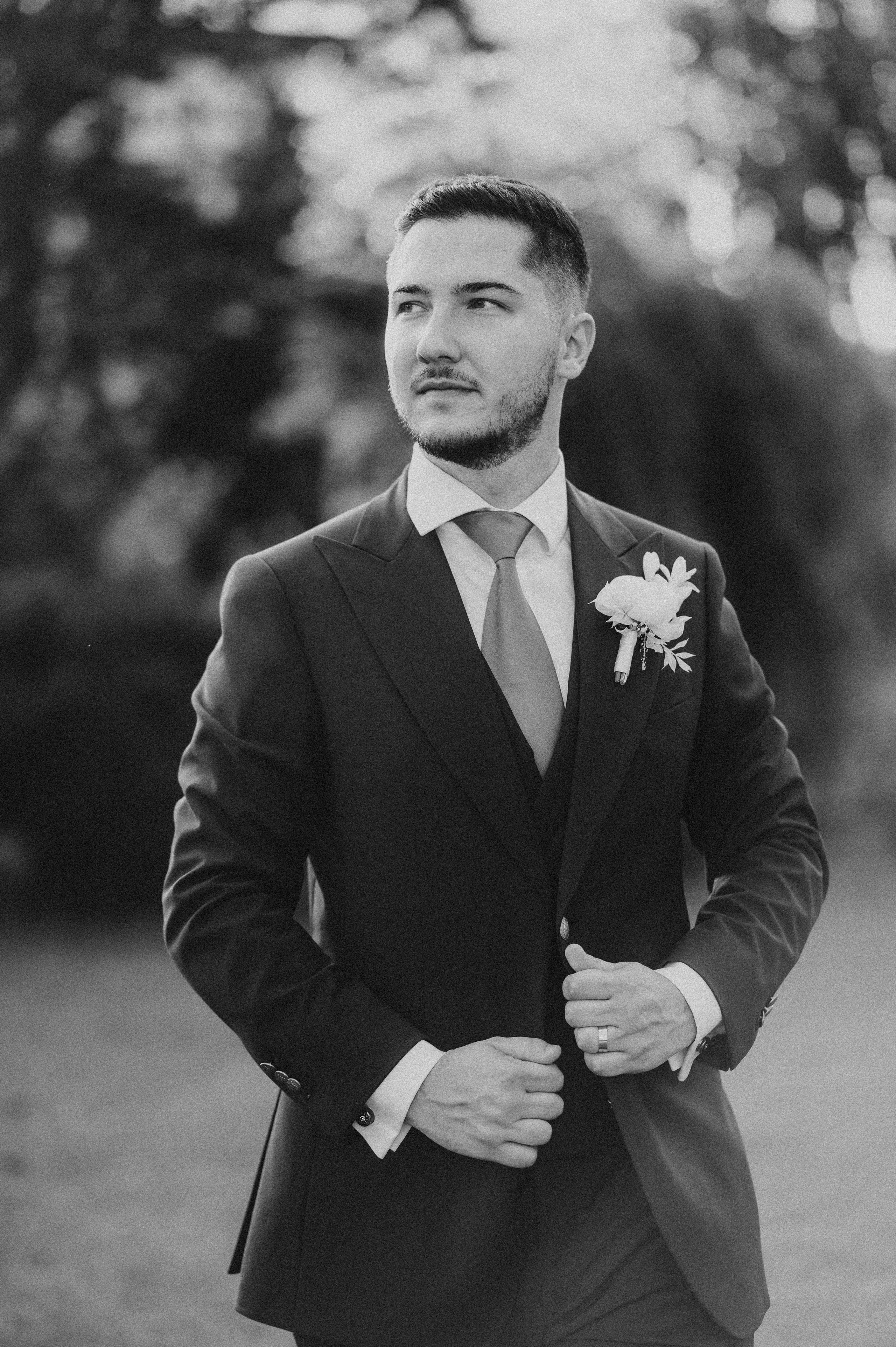 Nunta la Hotel Capitol Iasi. Proud Vision Weddings | Wedding Photography & Film — Servicii profesionale Foto Video Nunta Iasi