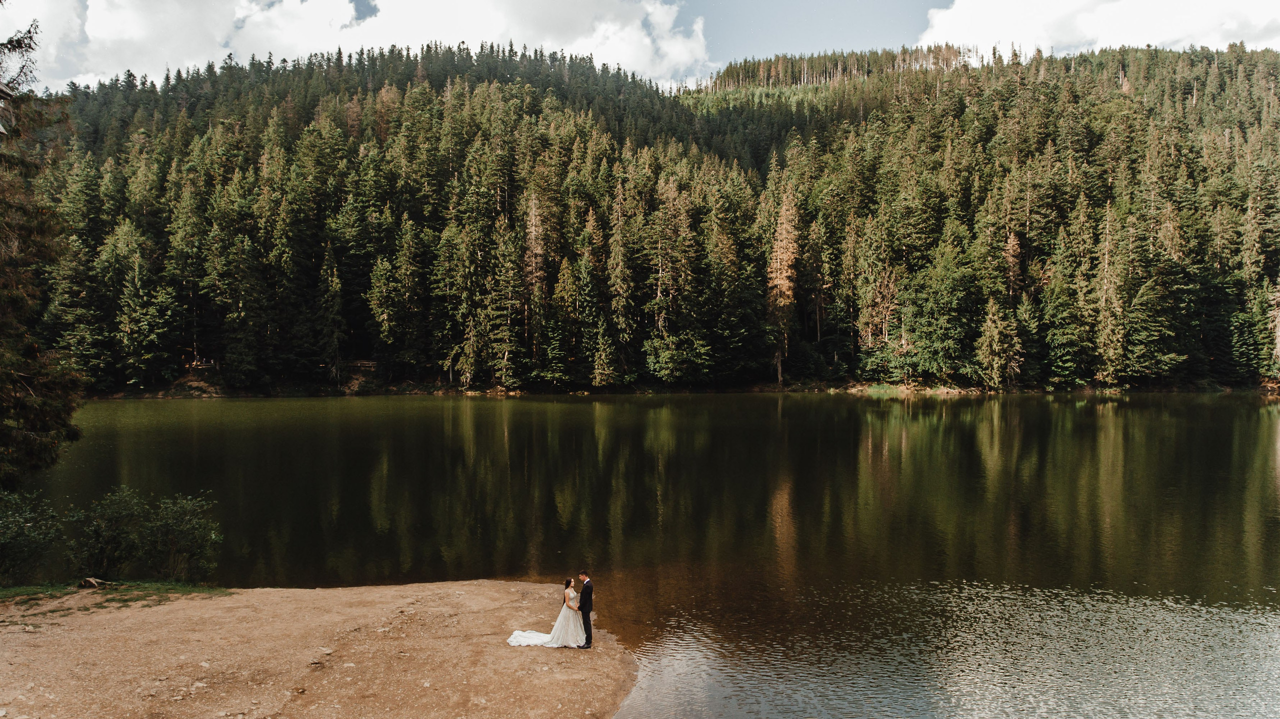 Андрій та Христина (дозйомка Синевір). Весільний та портретний фотограф Кизим Арсен
