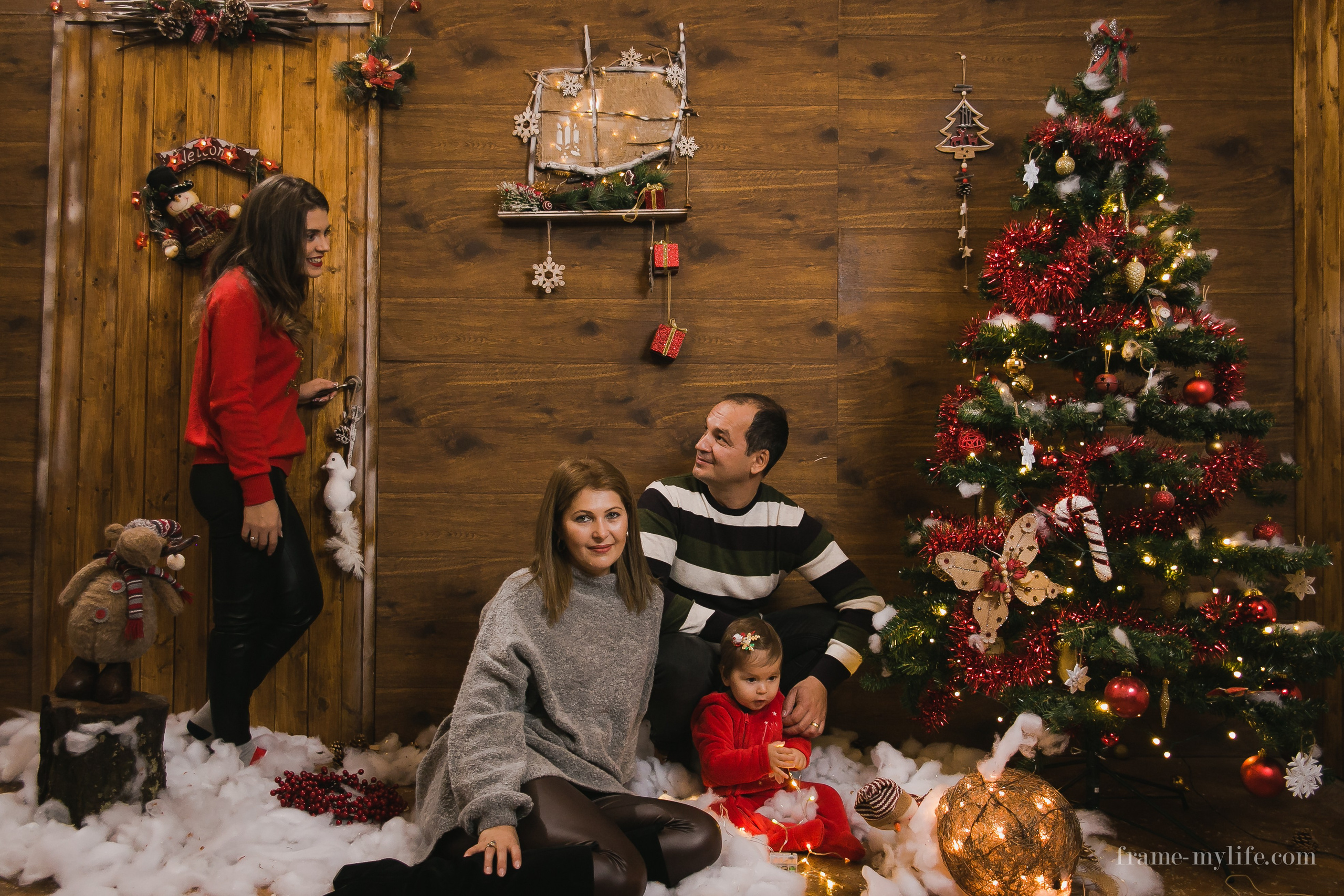 Poze de Crăciun în familie | Decor de Craciun | Povesti De Craciun Alexandru Grigore