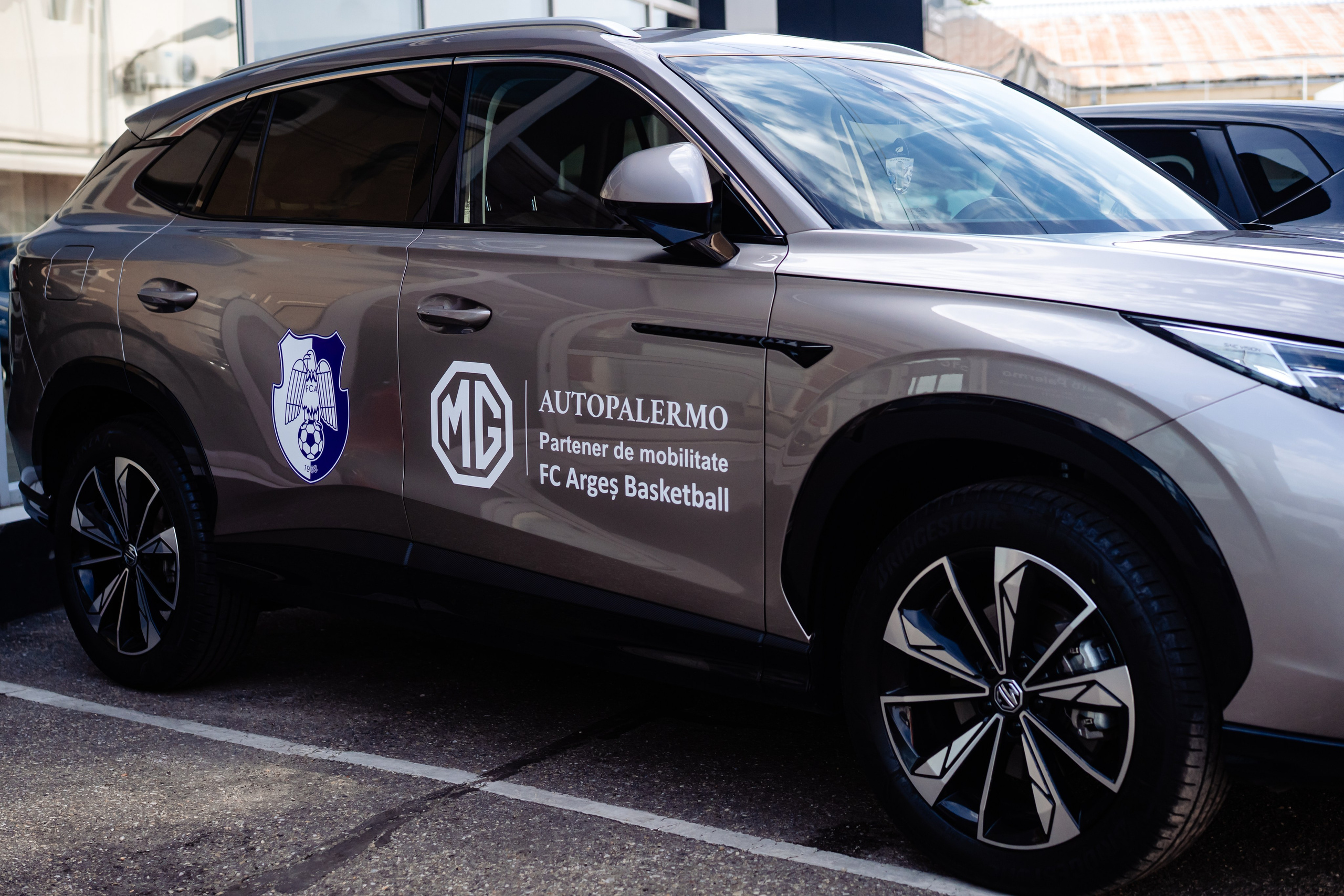Fotografie pentru companii| Fotografie pentru produse, obiecte, imobiliare și automobile