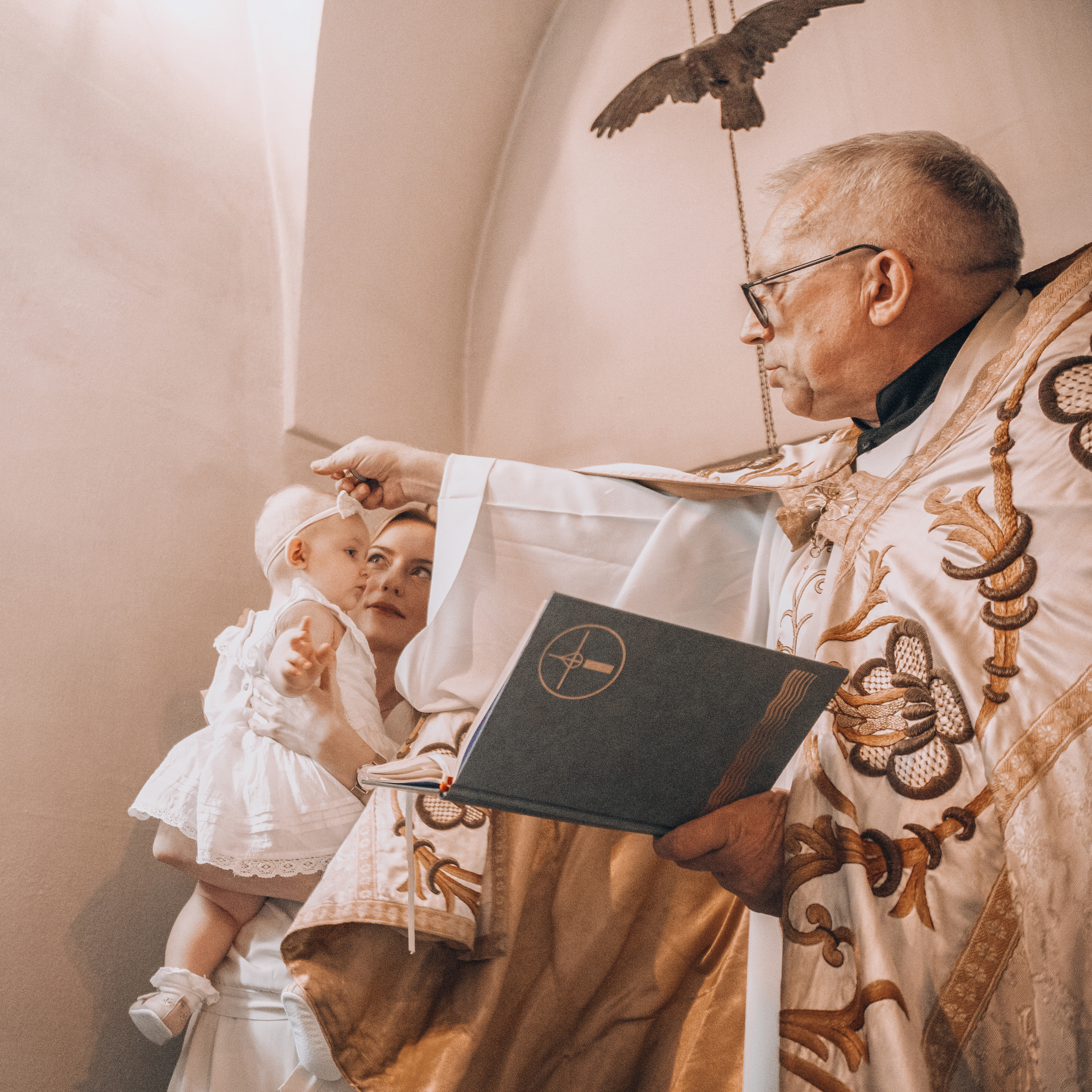 Wiktoria. Fotograf w Warszawie Lilia