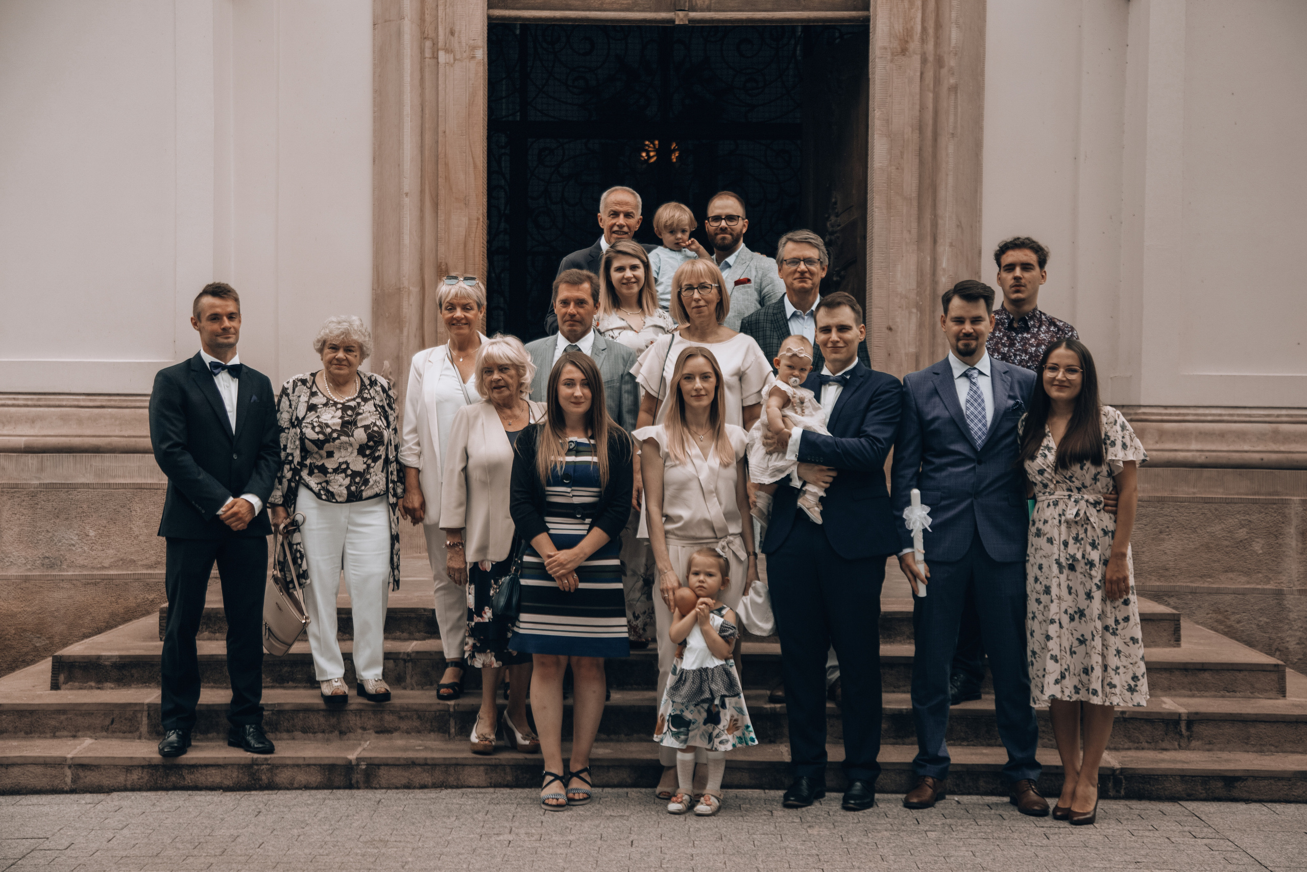 Wiktoria. Fotograf w Warszawie Lilia