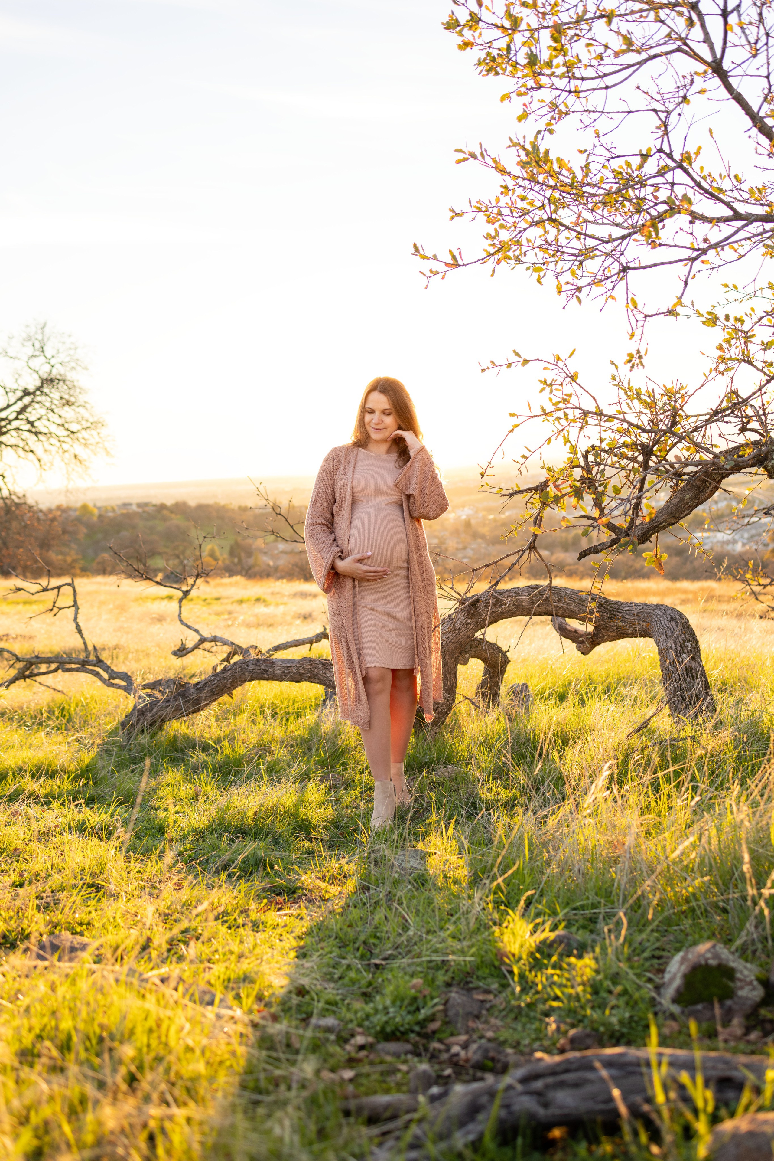 Maternity. Newborn photographer Sacramento