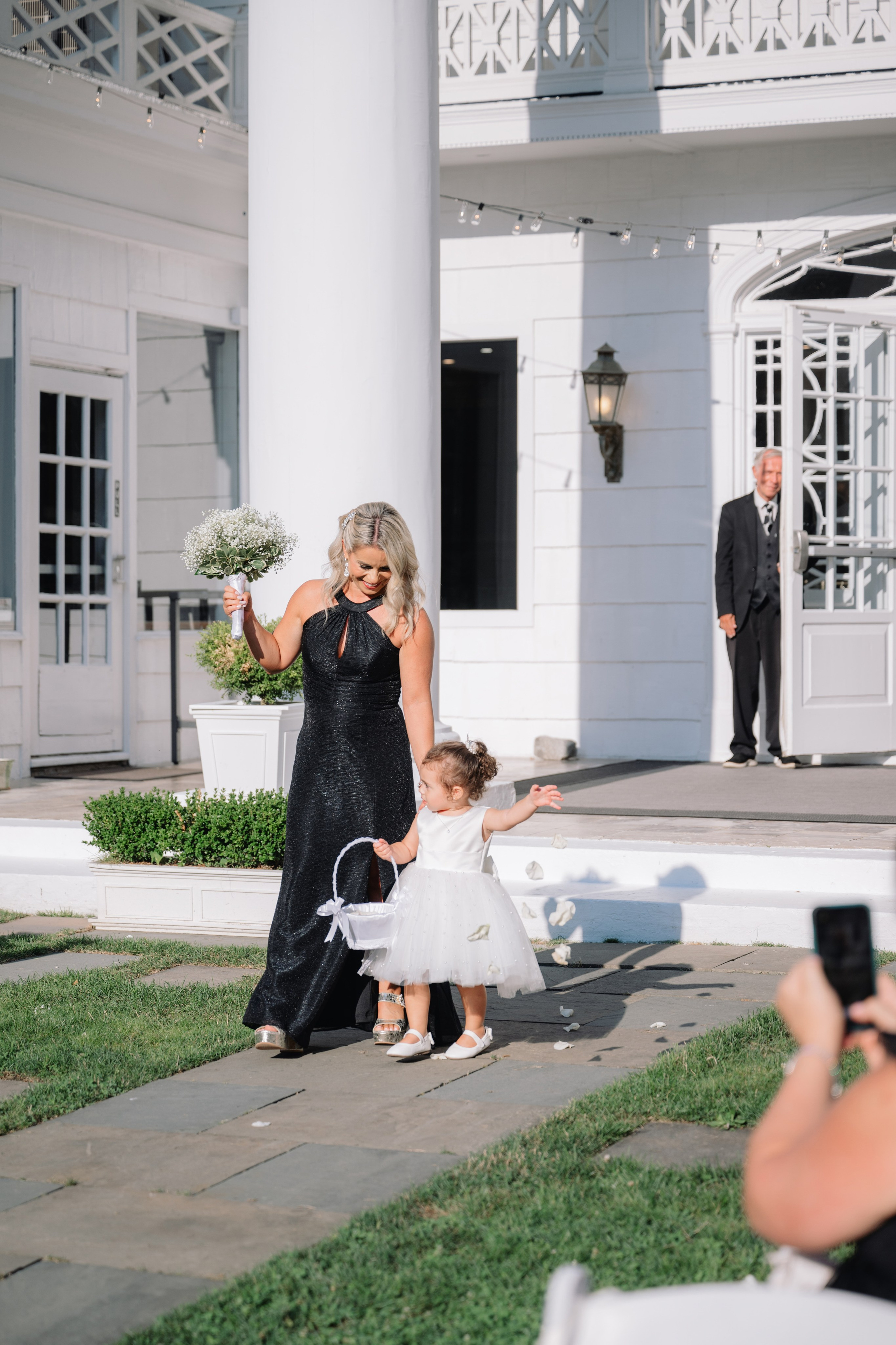 Summer Wedding at The Briarcliff Manor | Taylor & Richie | New York Wedding Photography