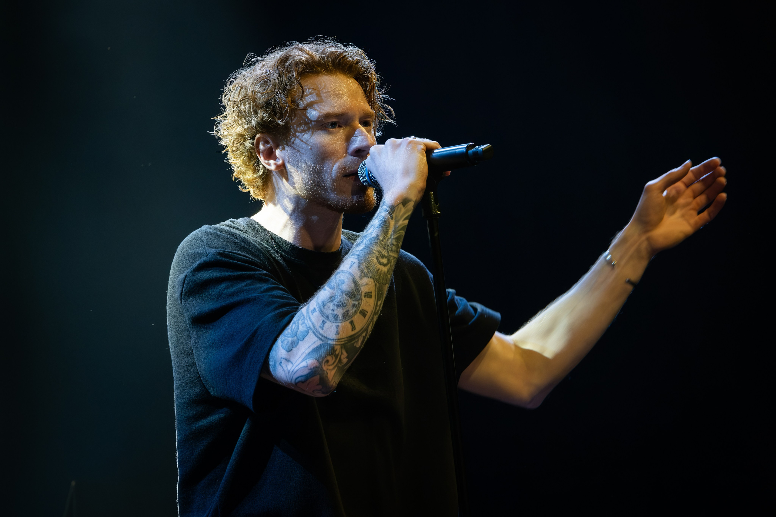 NIKITA PRESNYAKOV. Reportage concert portrait photography in the San Francisco Bay Area