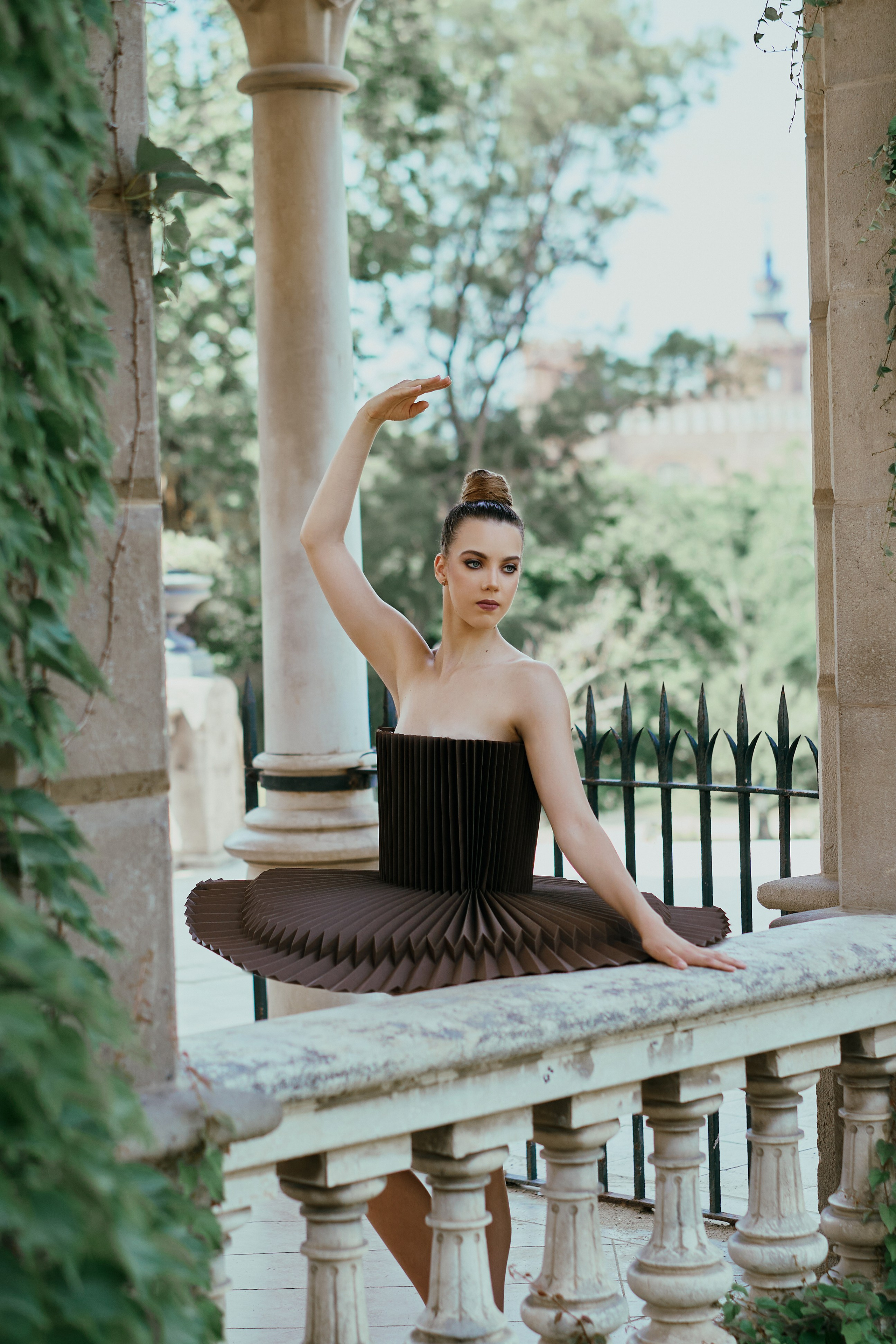 Барселона. Бумажное платье. Фотограф в Барселоне Жанна Захарченко