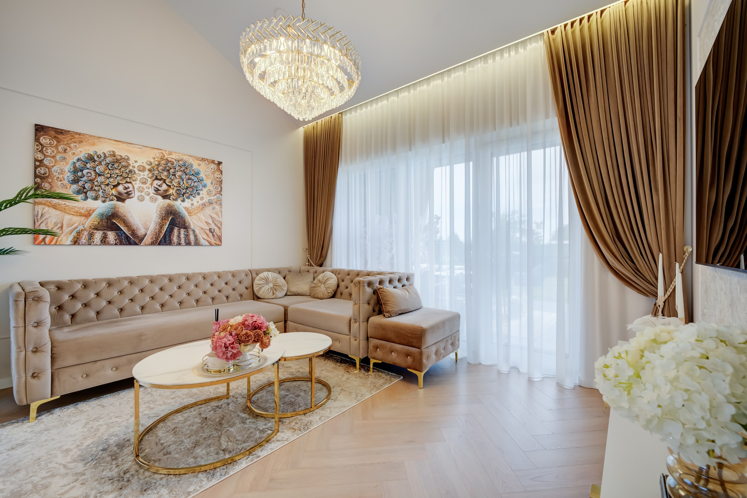 Lentvaris, gražus namas. Elina Sapiega fotografė Vilniuje