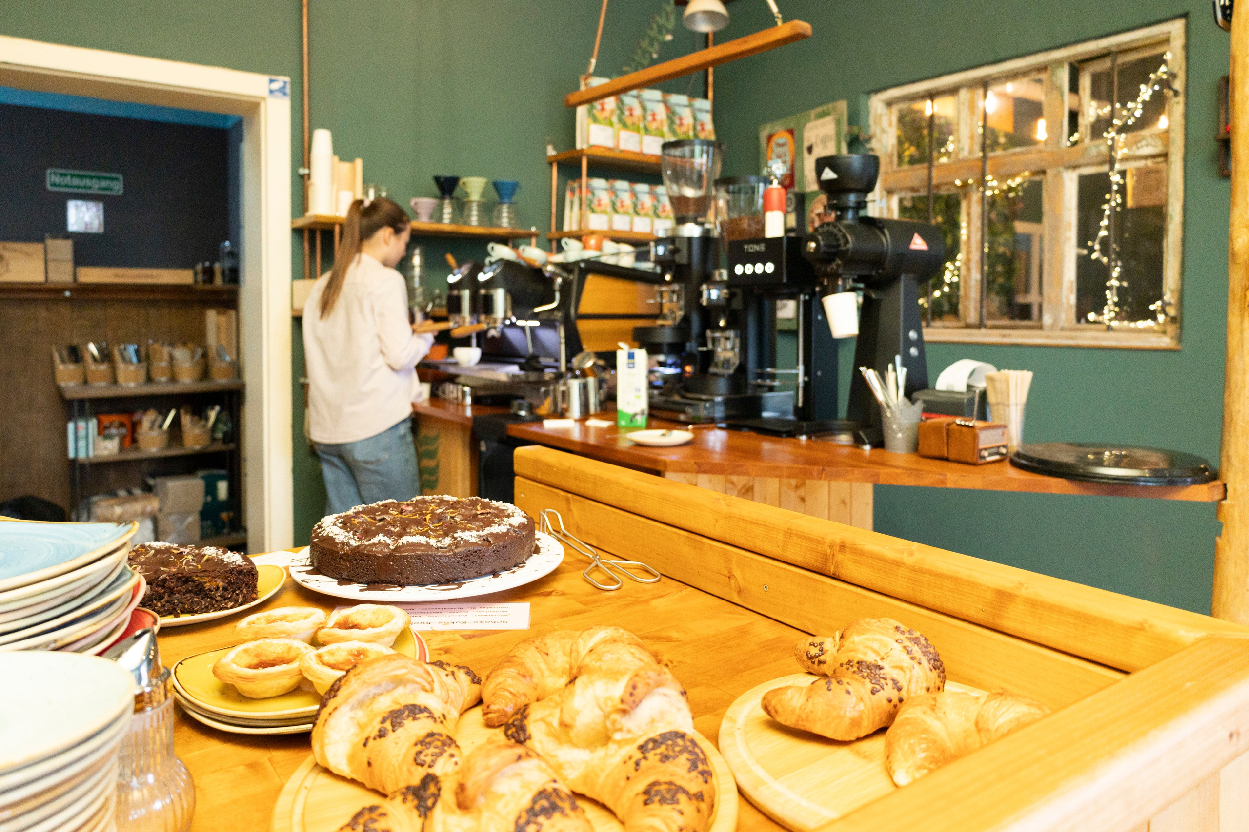 Cafe. Photographer in Munich
