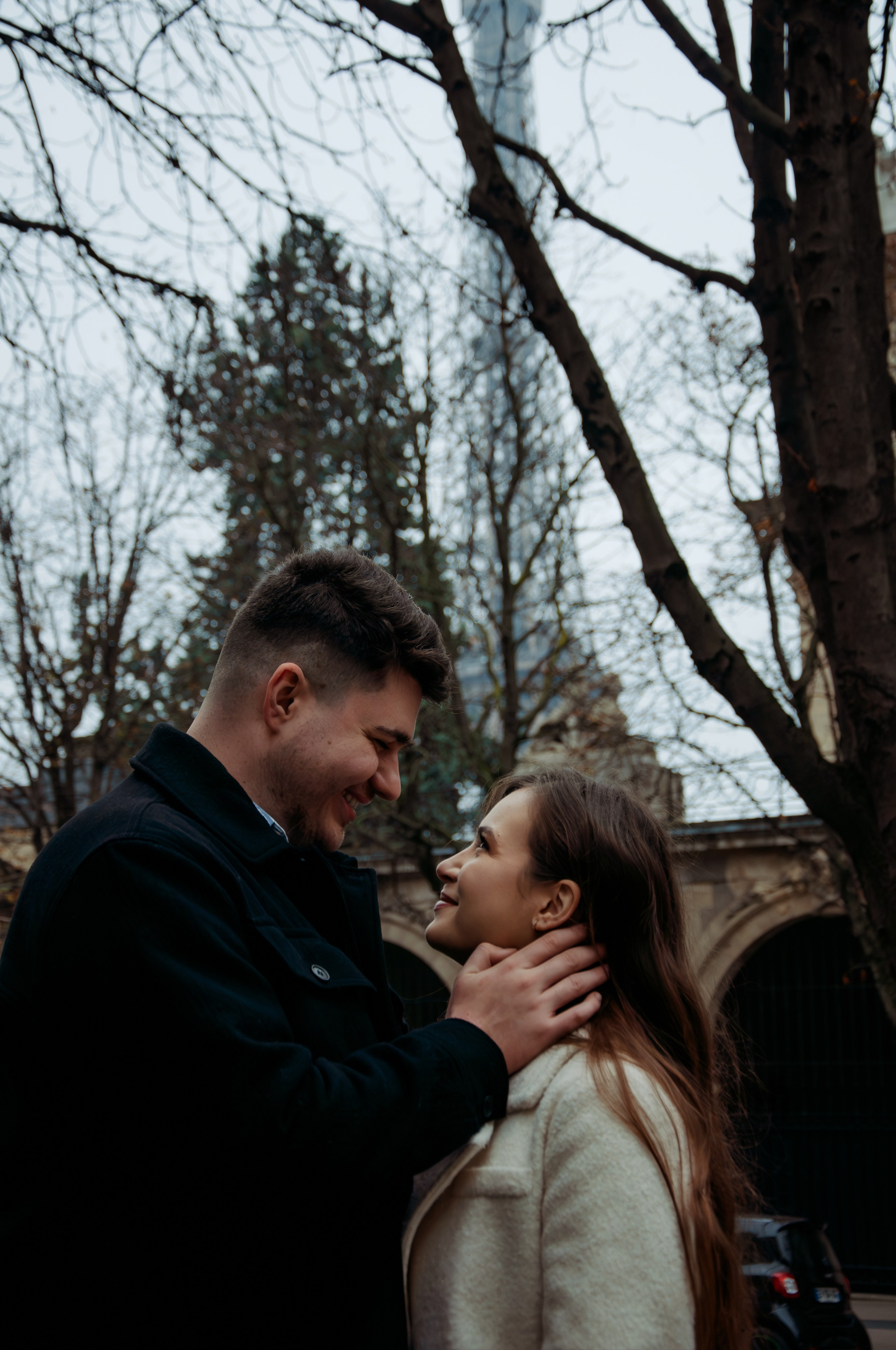 Помолвочная фотосессия у Эйфелевой башни. Фотограф в Париже Полина Осипова