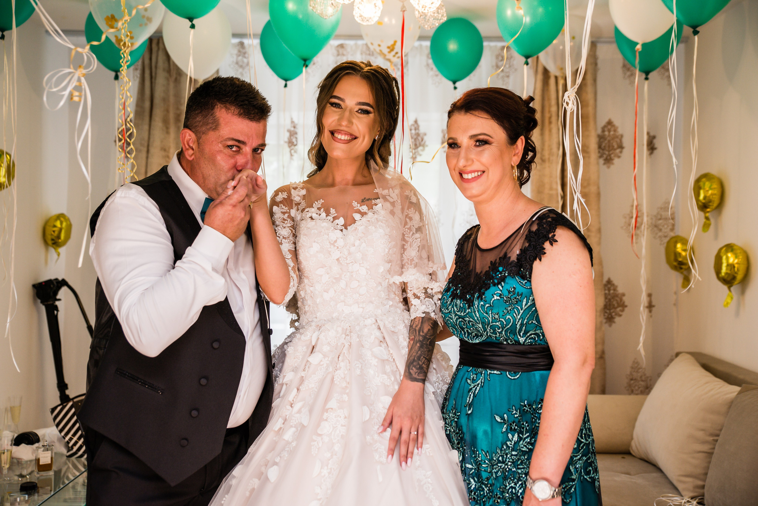 Alexandra & Răzvan. Acasă