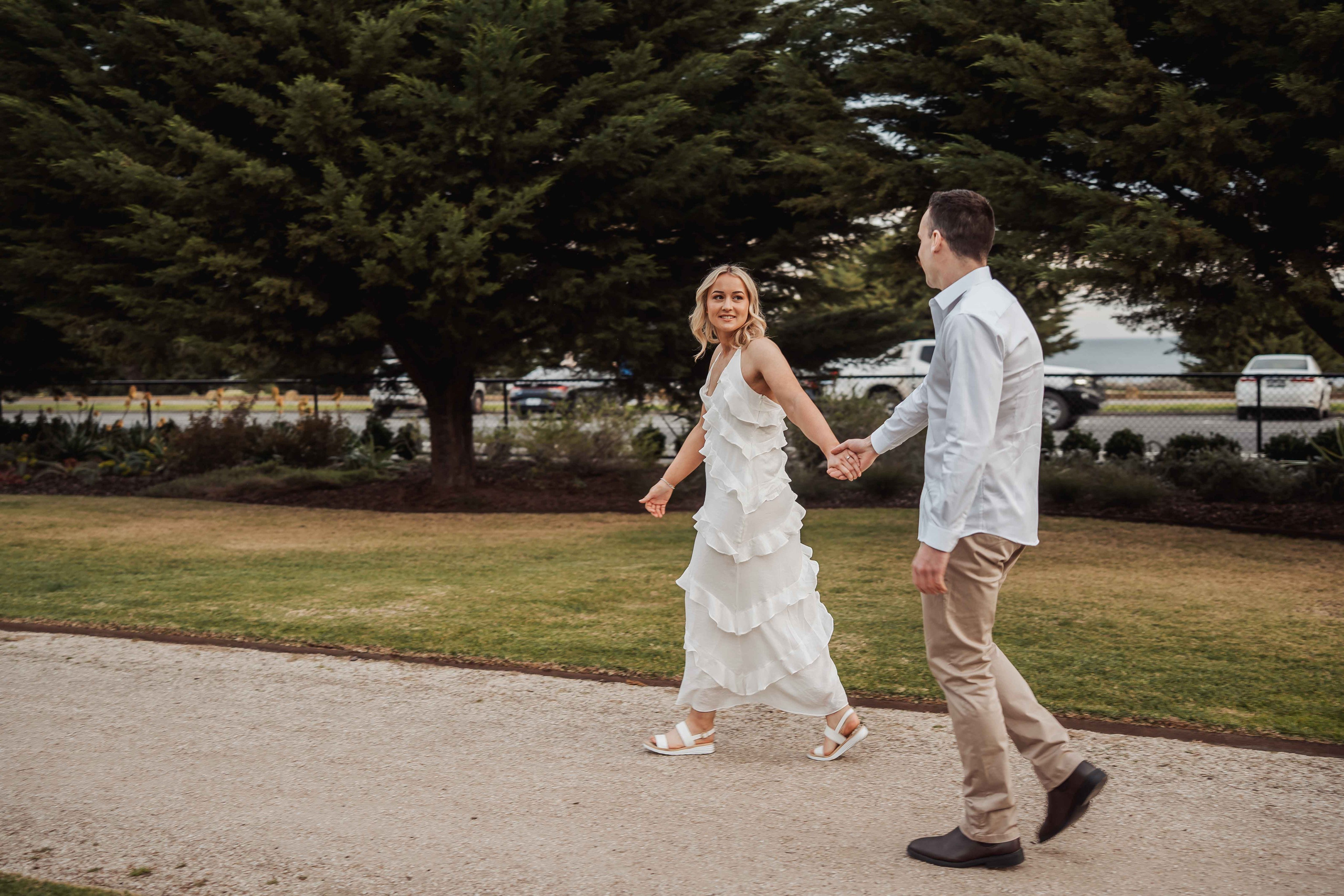 Melbourne pre-wedding photographer, engagement session Melbourne, pre-wedding shoot Victoria.