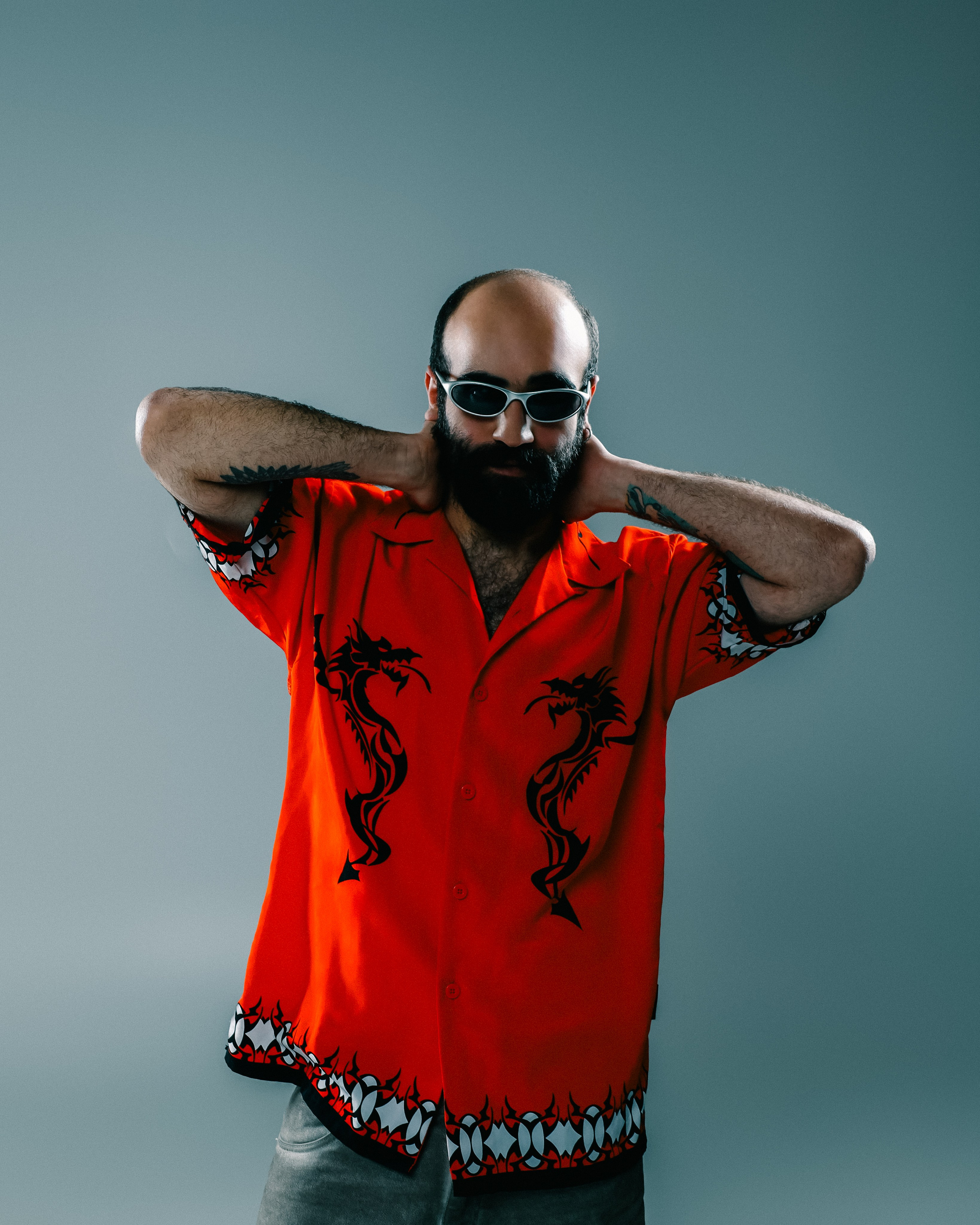 Studio (taron). Asmikiam