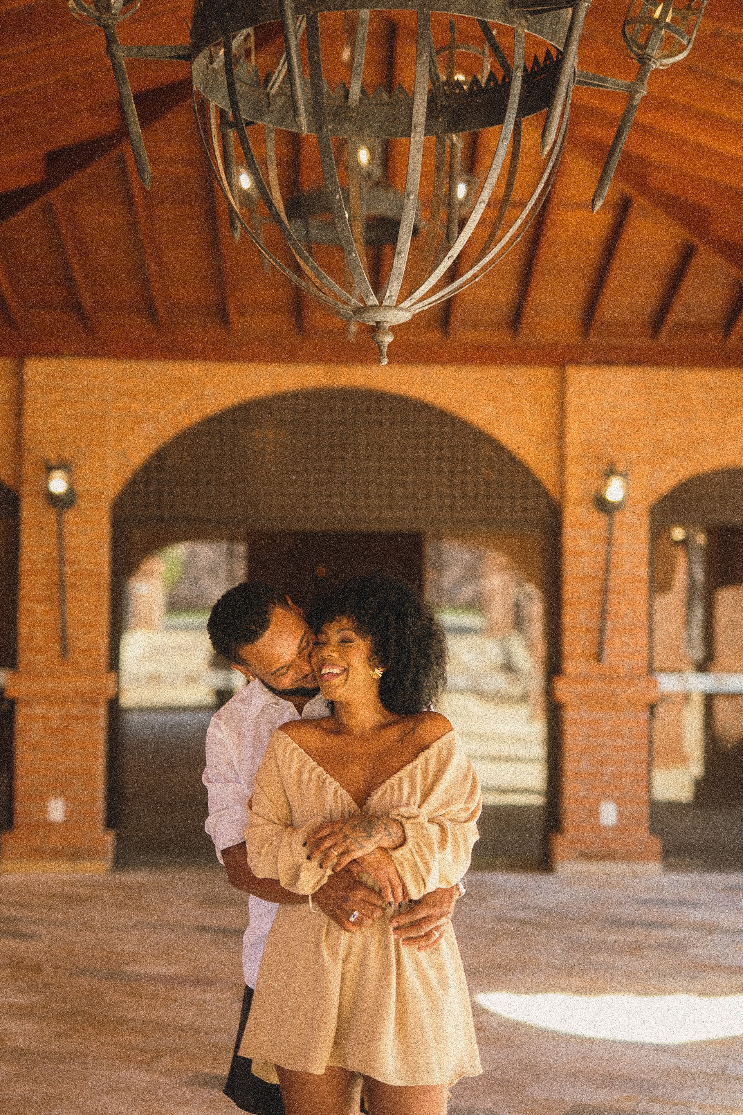Pré Wedding — Joyce e Murilo (Espaço Muralha). Fotógrafo de casamento e Filmmaker de casamento