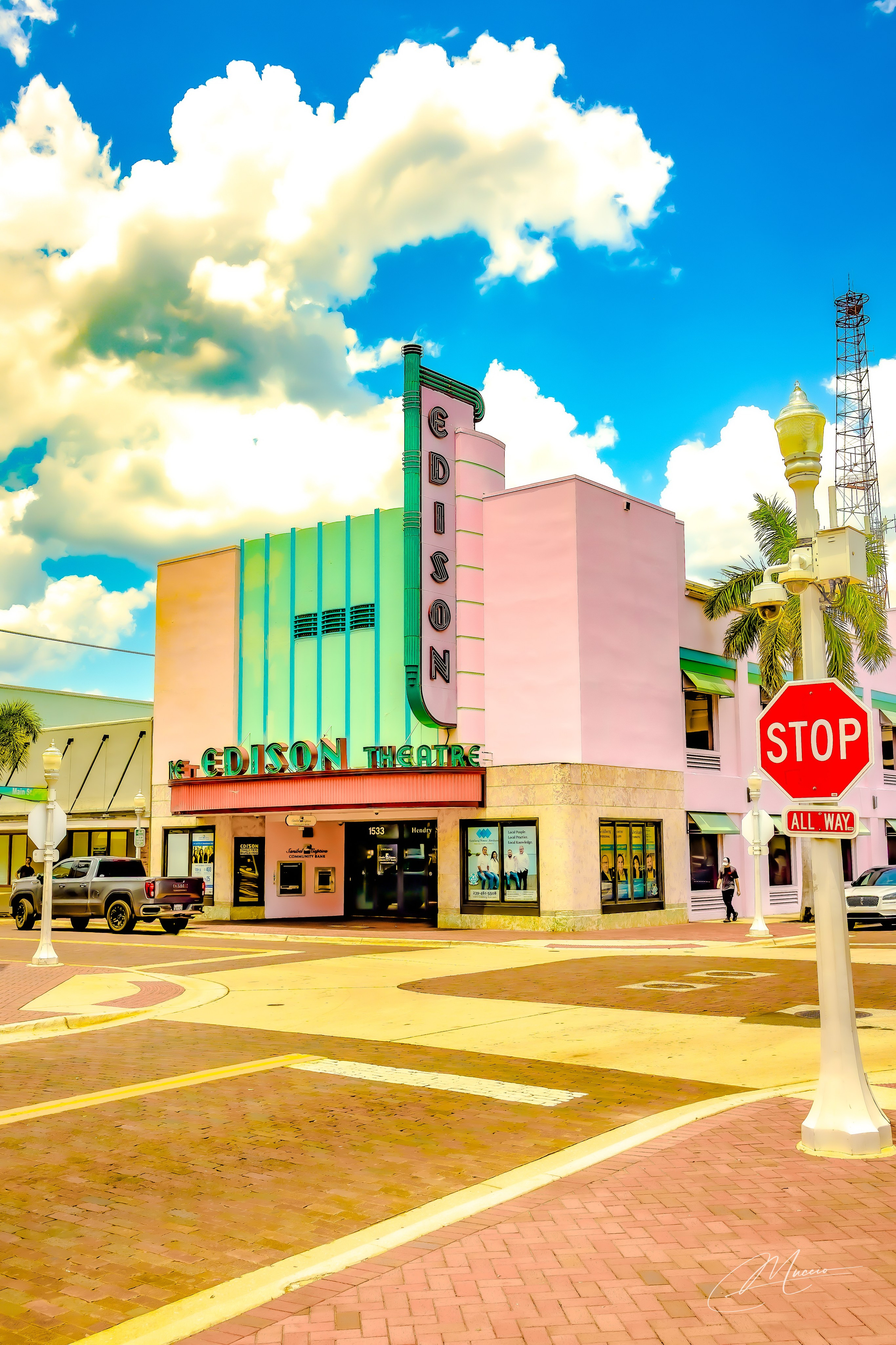 Florida Man — Fort Myers Walkabout. Out and About 239