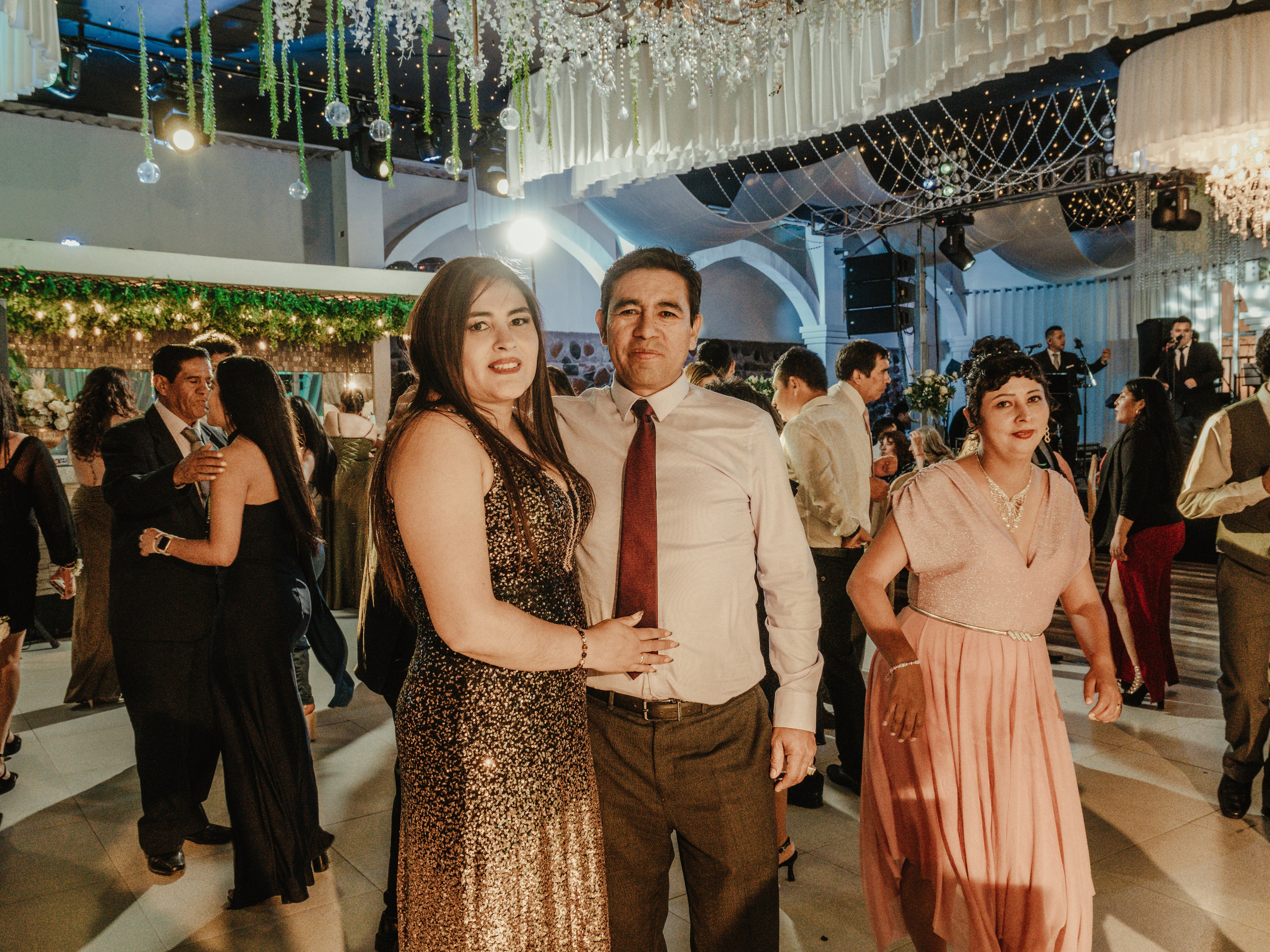 CARLA Y MARIO BODA RELIGIOSA. Studio KVTA | Fotografía y Video de Bodas en Arequipa