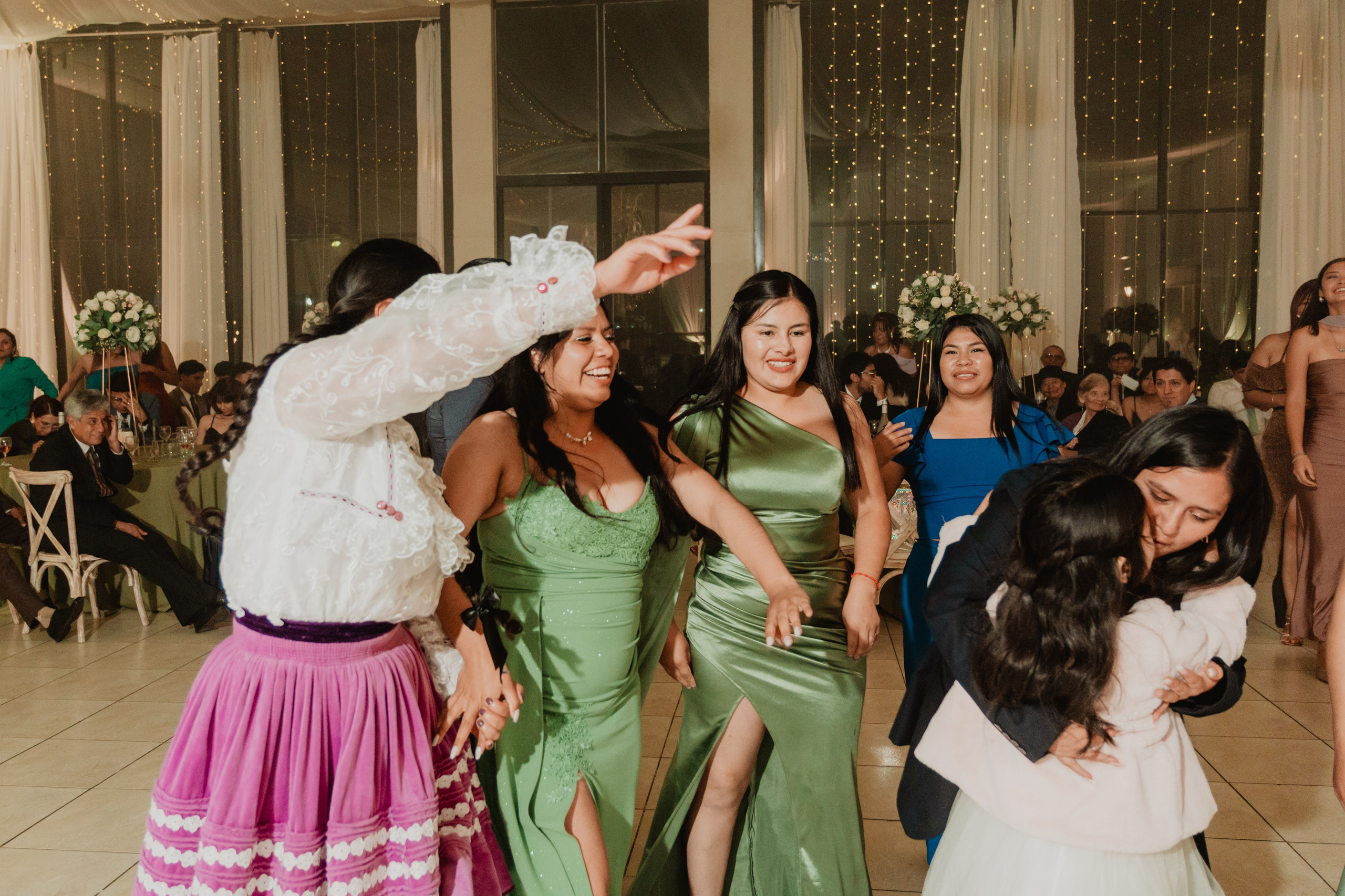 FERNANDO + MARIBEL | BODA RELIGIOSA. Studio KVTA | Fotografía y Video de Bodas en Arequipa