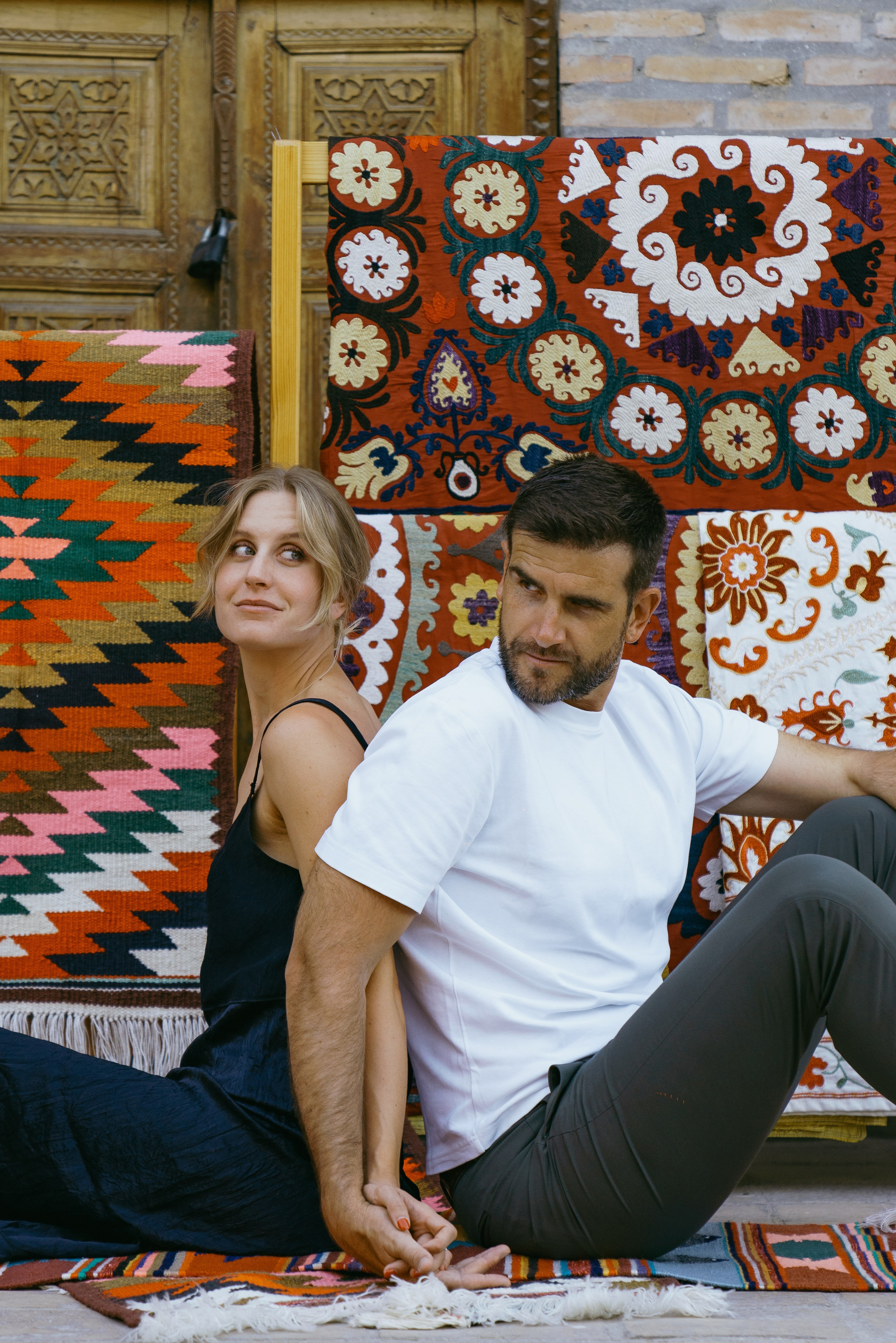 Love Story photoshoot in Samarkand with the backdrop of Gur-Emir. Photographer in Uzbekistan and Samarkand Djasur Marupov