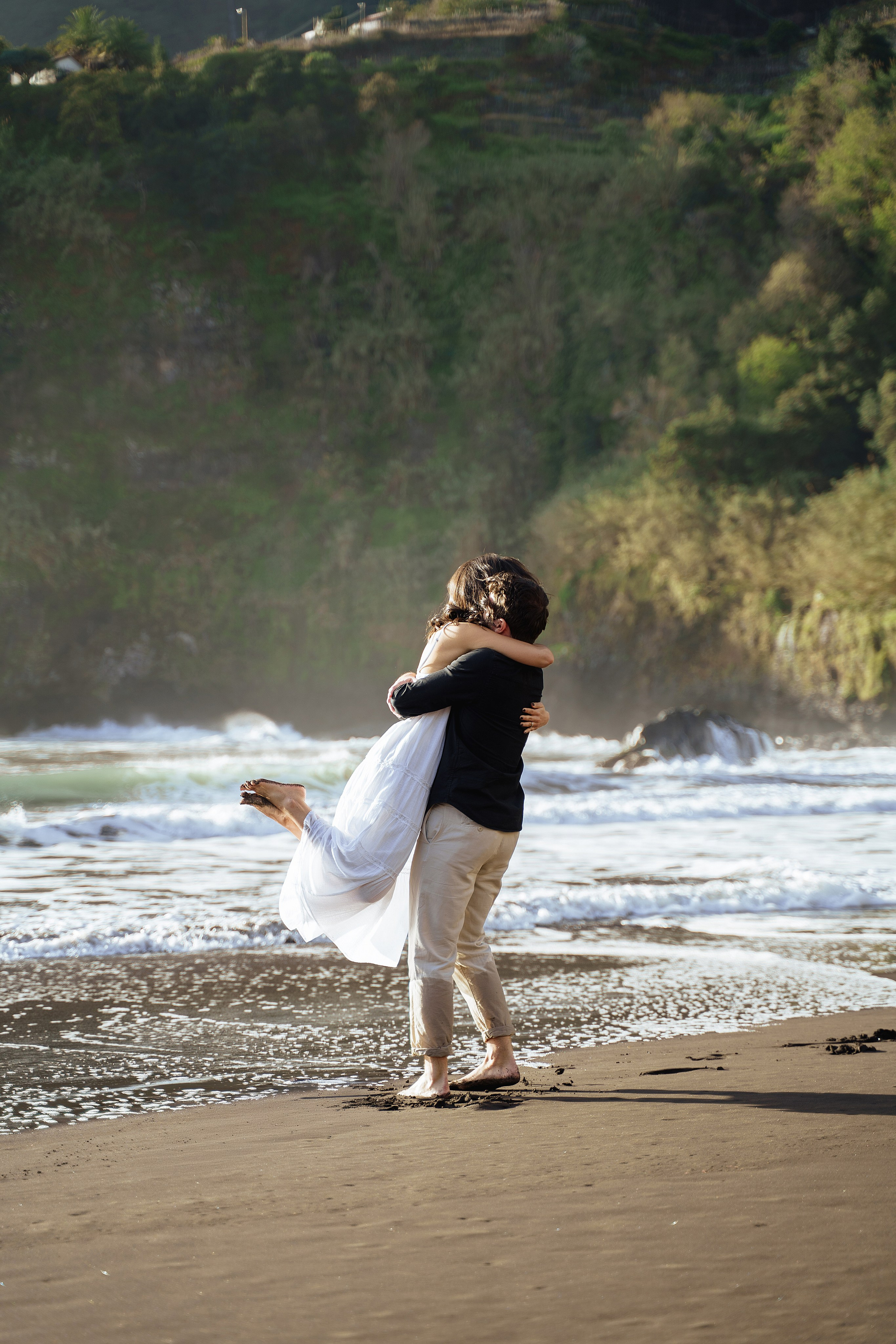 Morning Love Story Photoshoot on Seixal Beach | Madeira Photographer. Your photographer in Madeira