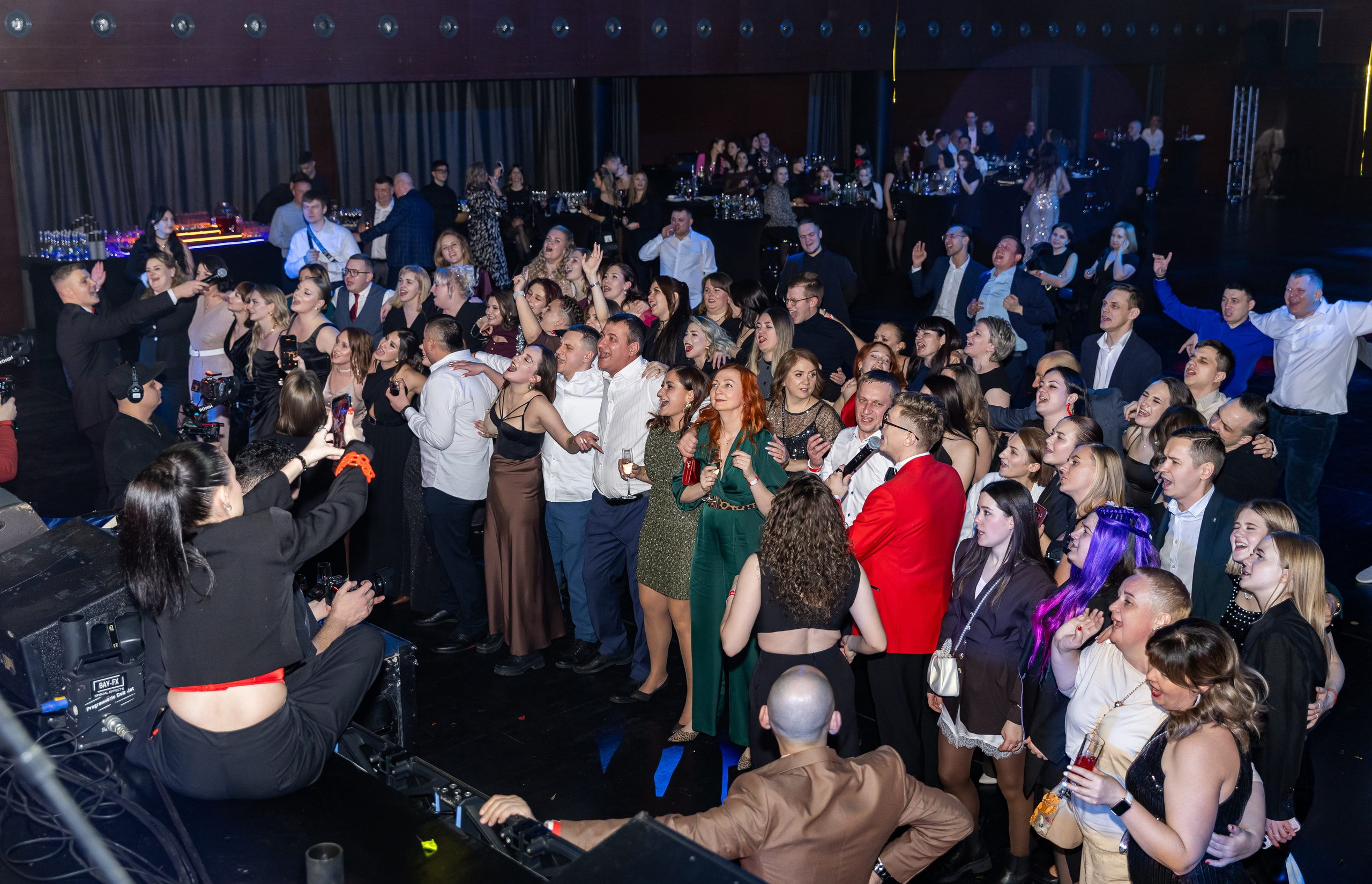 Новогодний корпоратив SINTEC Group. Ведущая Москва Лена Чайка