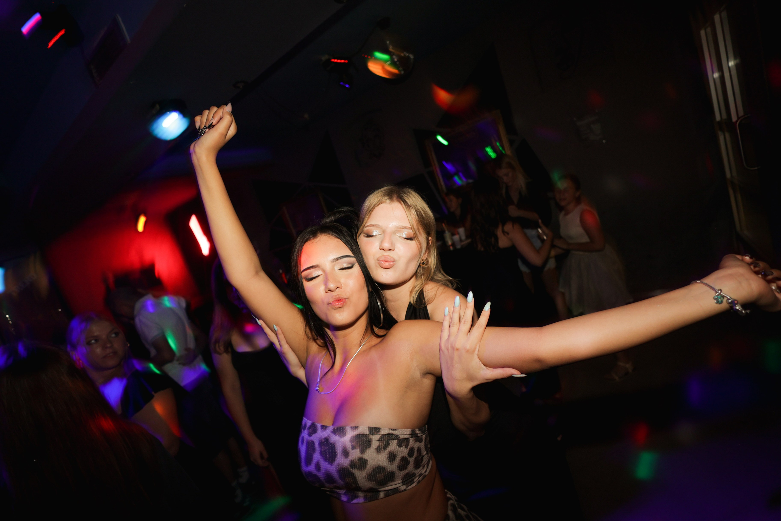 Elizabet. Vlada toskic wedding and event photographer