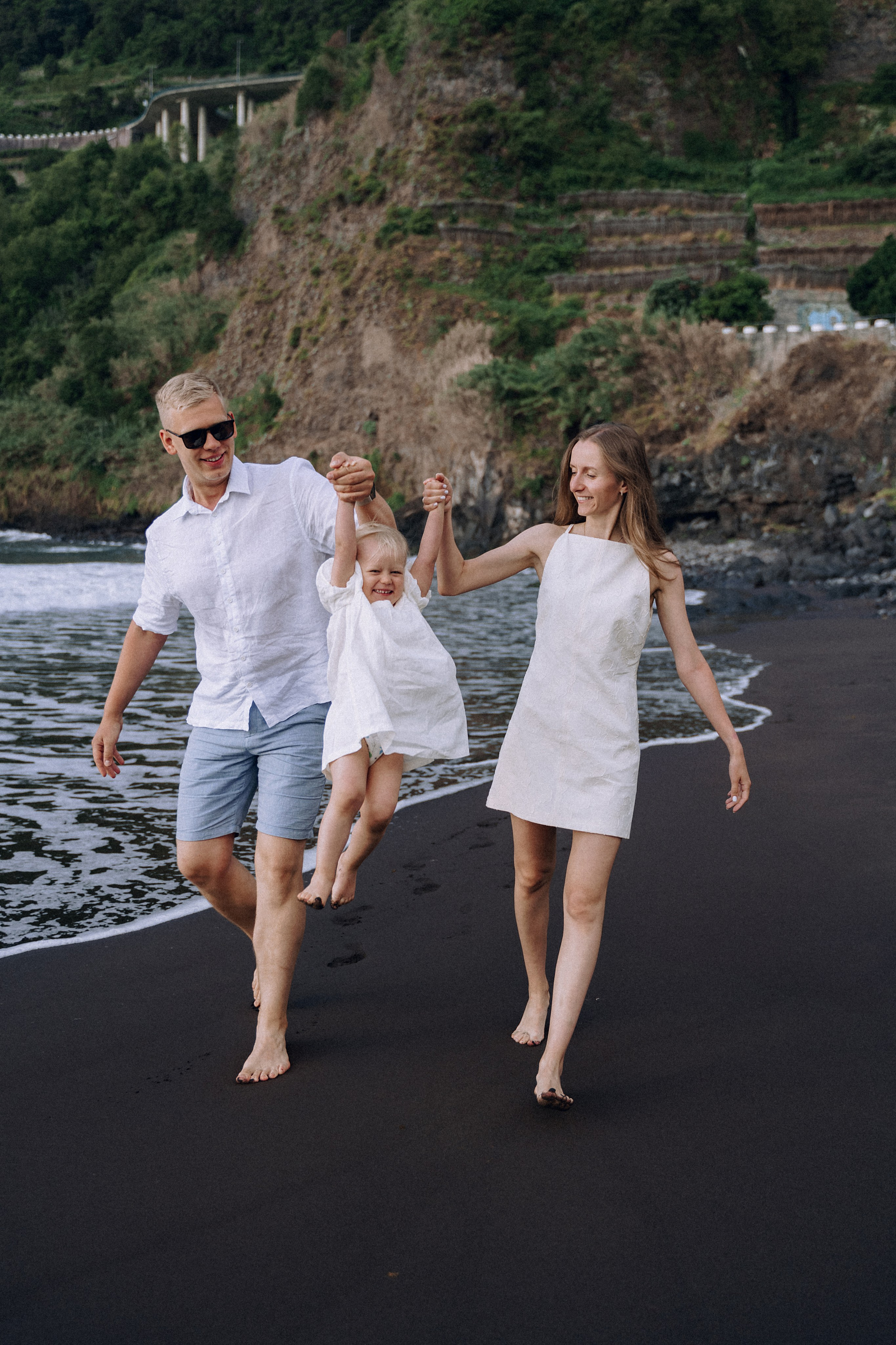 Seixal Beach Family Session | Family Photographer in Madeira. Your photographer in Madeira