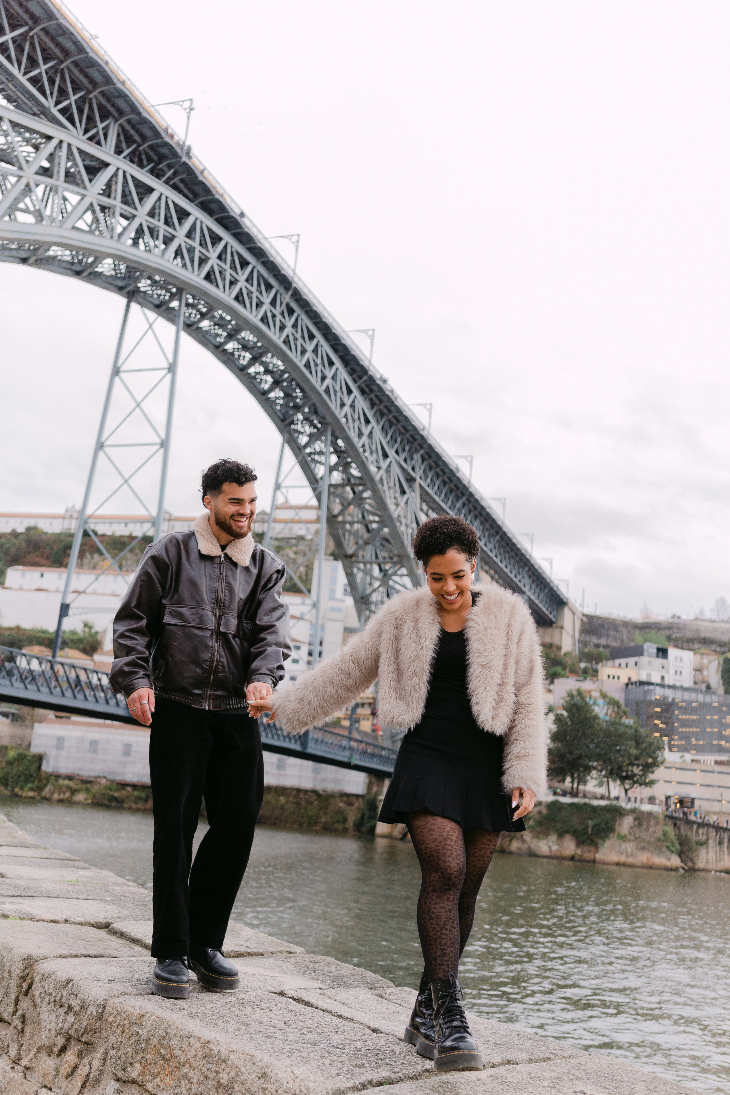 Emily e Mikael. Davi Valente