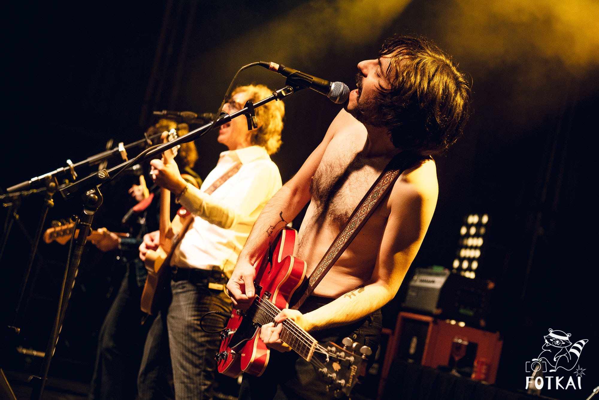 Sidonie en Torrevieja 2025 – Fotos del concierto y reportaje completo | FOTKAI