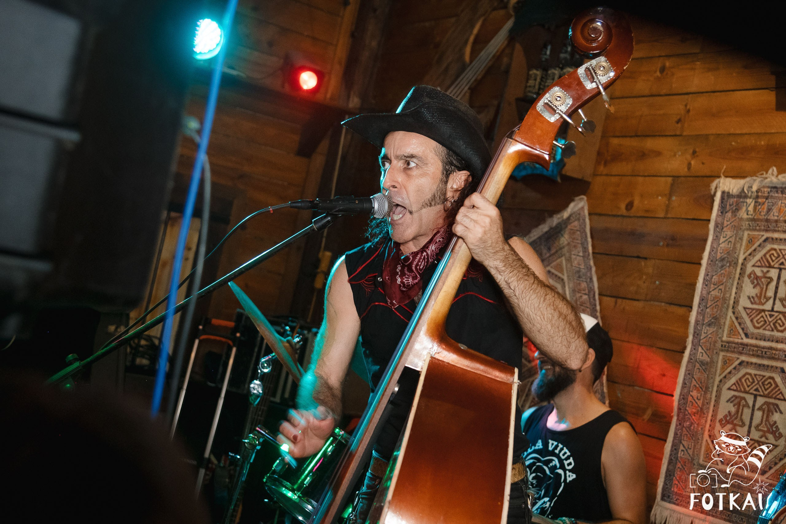 The Hellhates: los rebeldes que devuelven el psychobilly al filo del peligro | FOTKAI