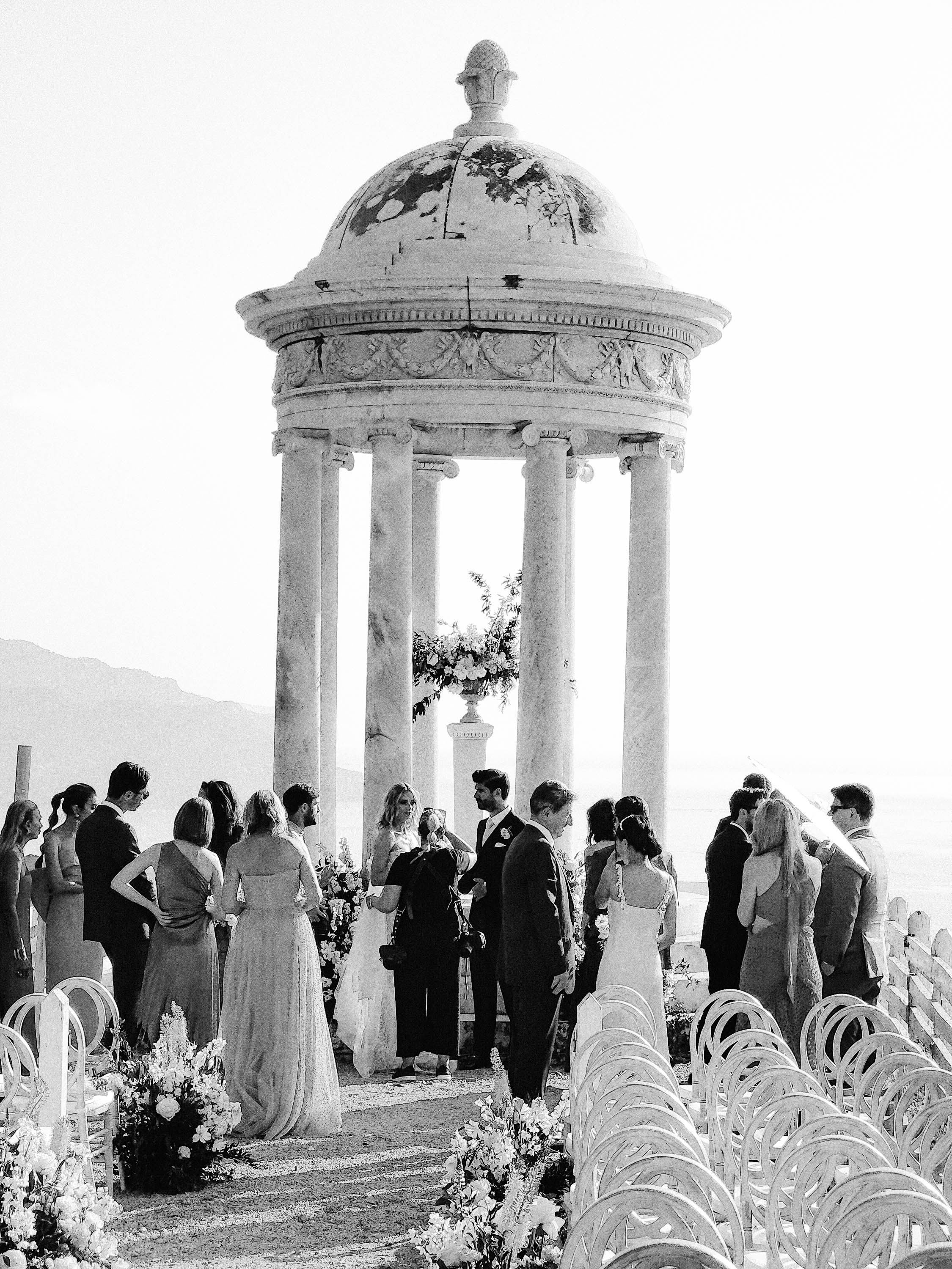 Wedding Ceremony in Finca Son Marroig. Wedding Celebrant in Mallorca Iban Collin