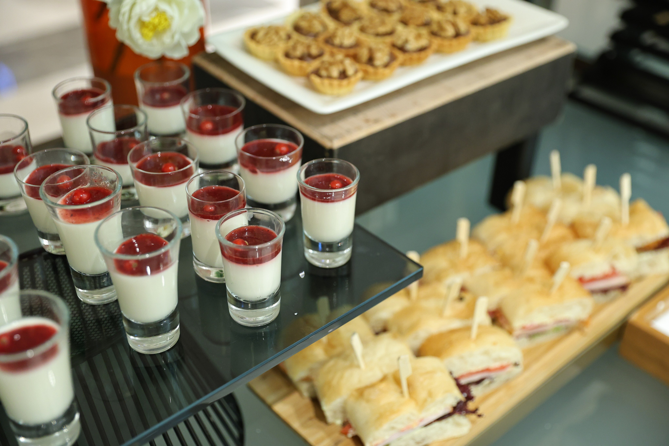 Презентация Apple education Uzbekiston. Создает увлекательные учебные материалы. Профессиональная Фото-Видео Студия Геннадия Нестеренко | Ташкент и Весь Узбекистан