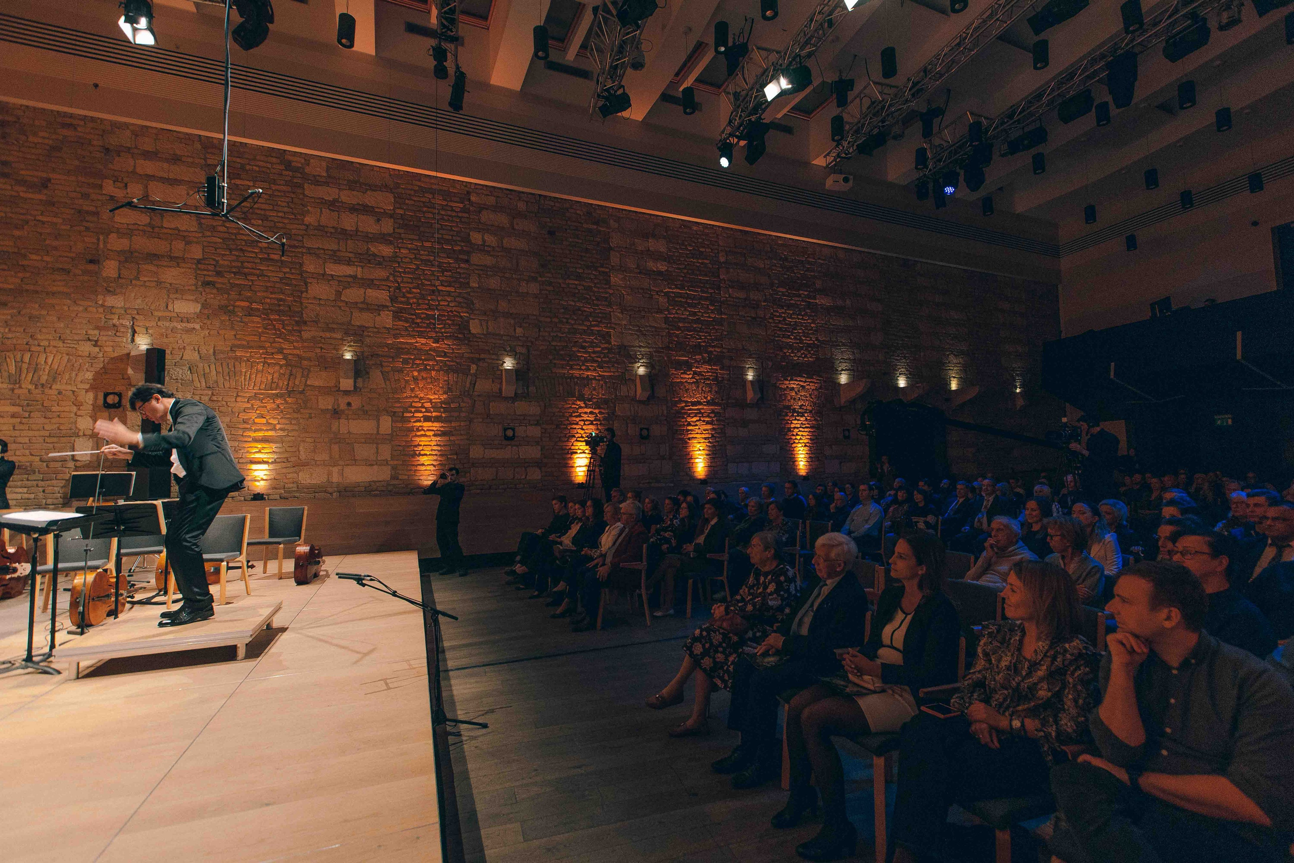 BUDAPEST MUSIC CENTER. Wedding&Event photographer Ismail Rzayev in Baku