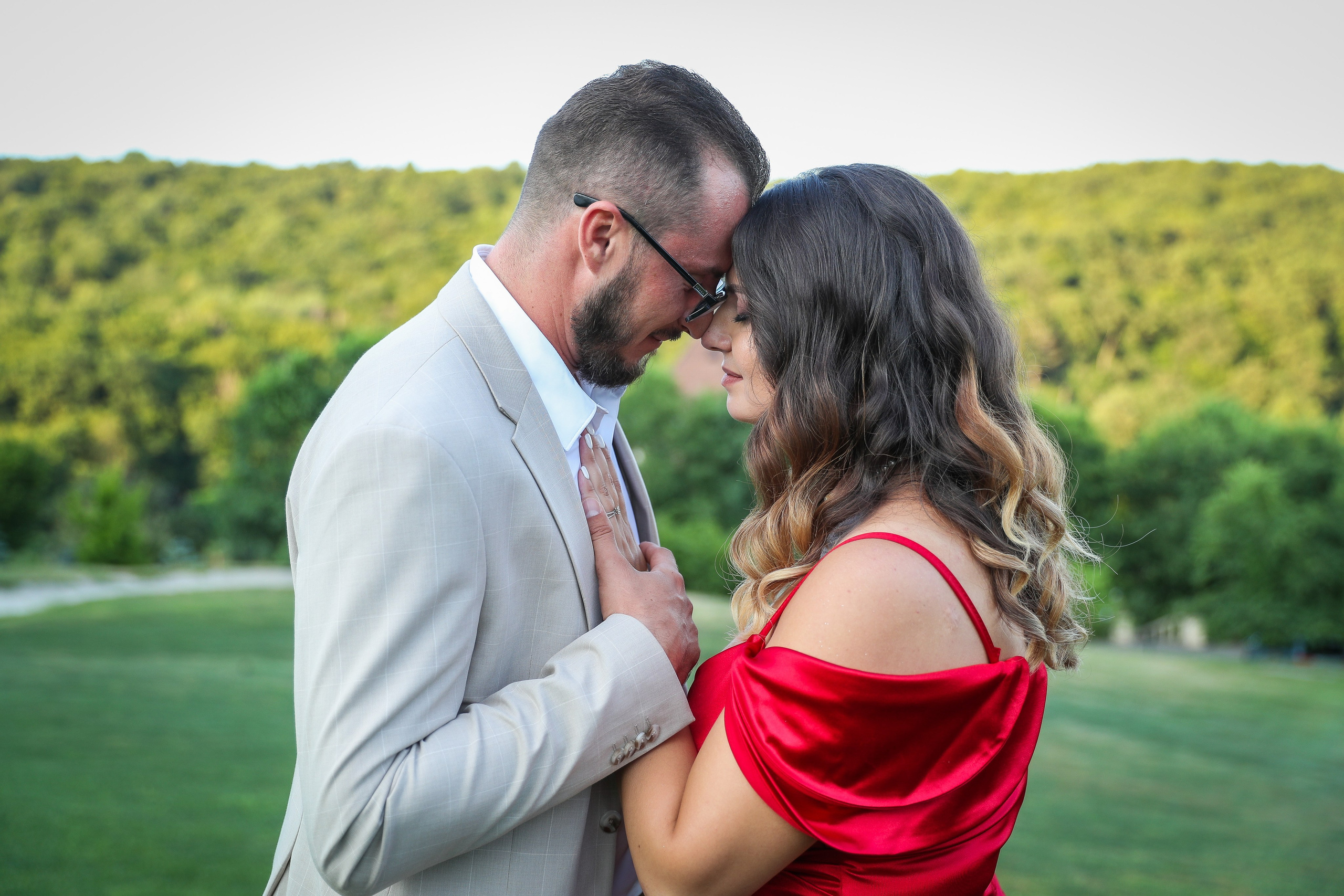 Nunta Anastasiei și a lui Ionuț de la SunGarden Cluj-Napoca a fost o “nunta de vis”. Rares Bucur is a professional wedding photographer based in Cluj-Napoca, Romania, specializing in wedding photography