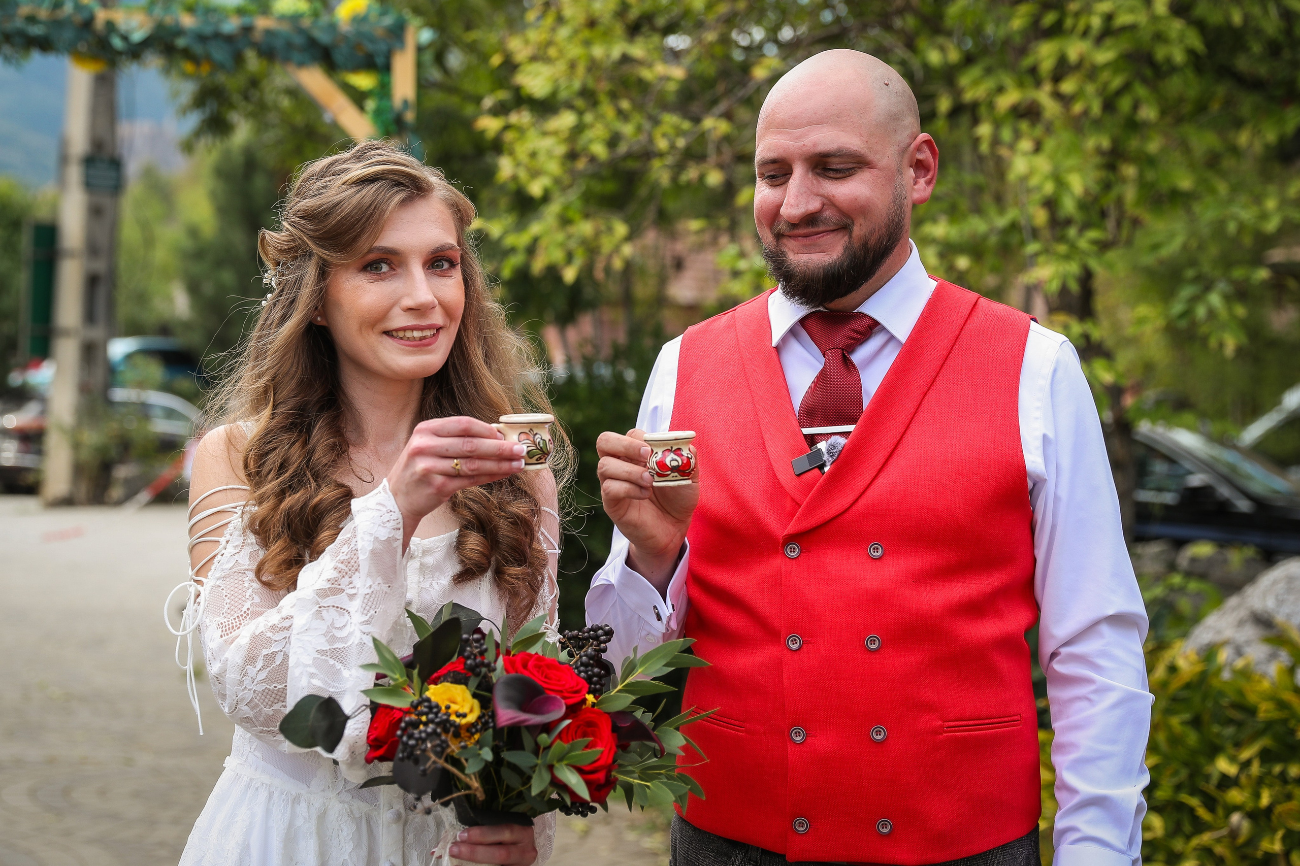 Orsi & Remus, eleganță în inima Transilvaniei. Rares Bucur is a professional wedding photographer based in Cluj-Napoca, Romania, specializing in wedding photography