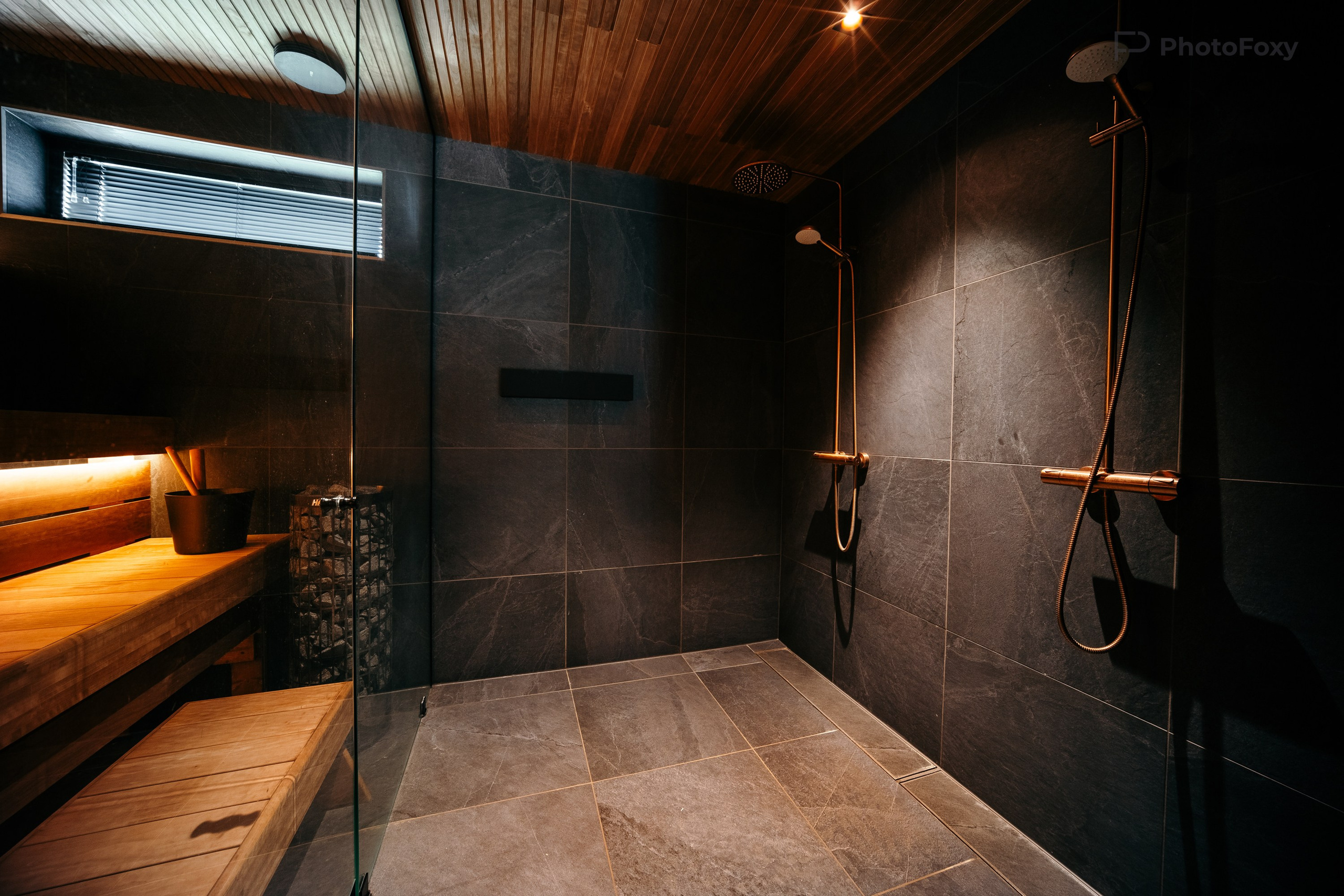 Skandinaavinen lämpö. Valokuvaaja Lahti, Helsinki Elena Salonen