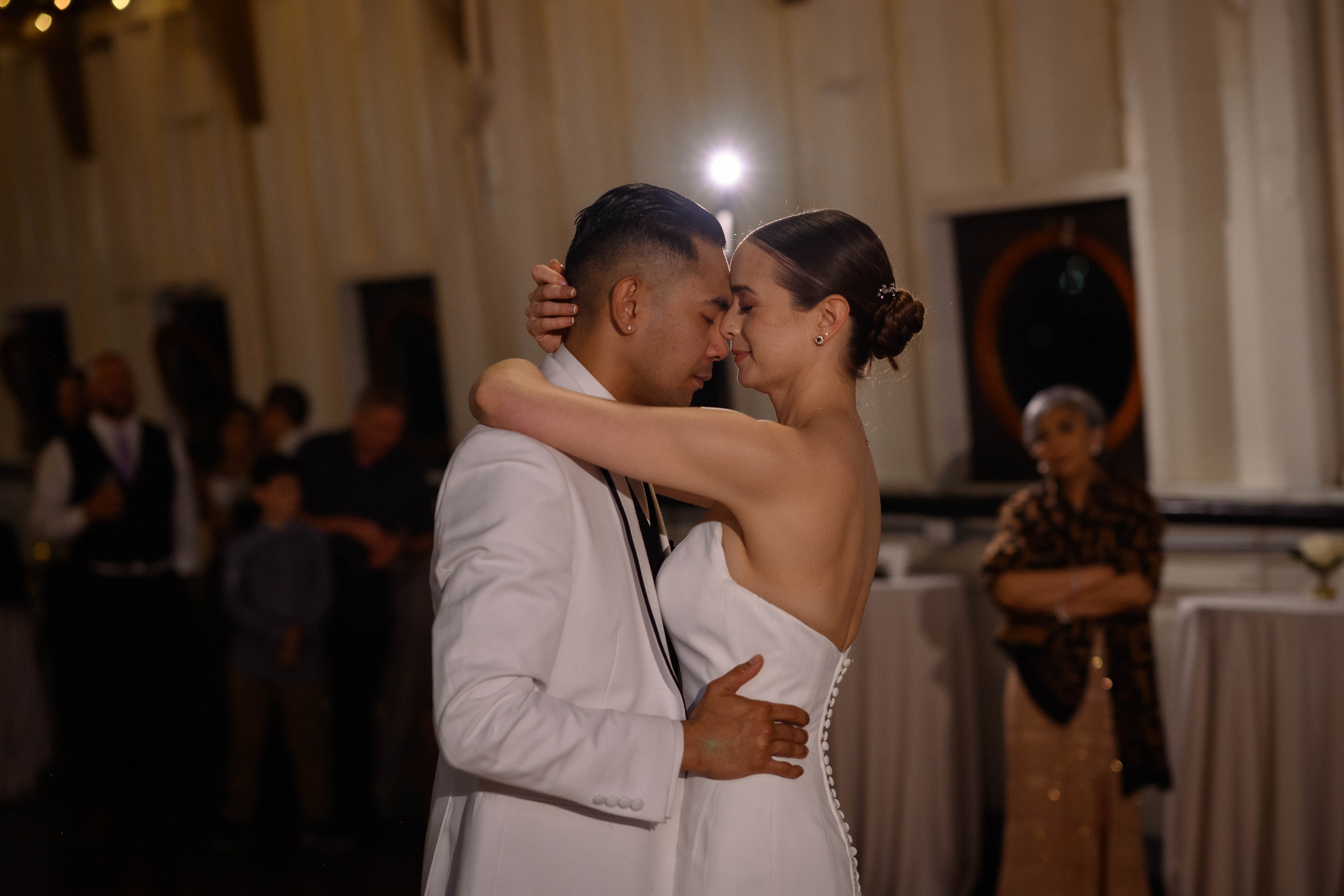 Weddings. Wedding & family photography in Seattle area. Helen Michelle photographer