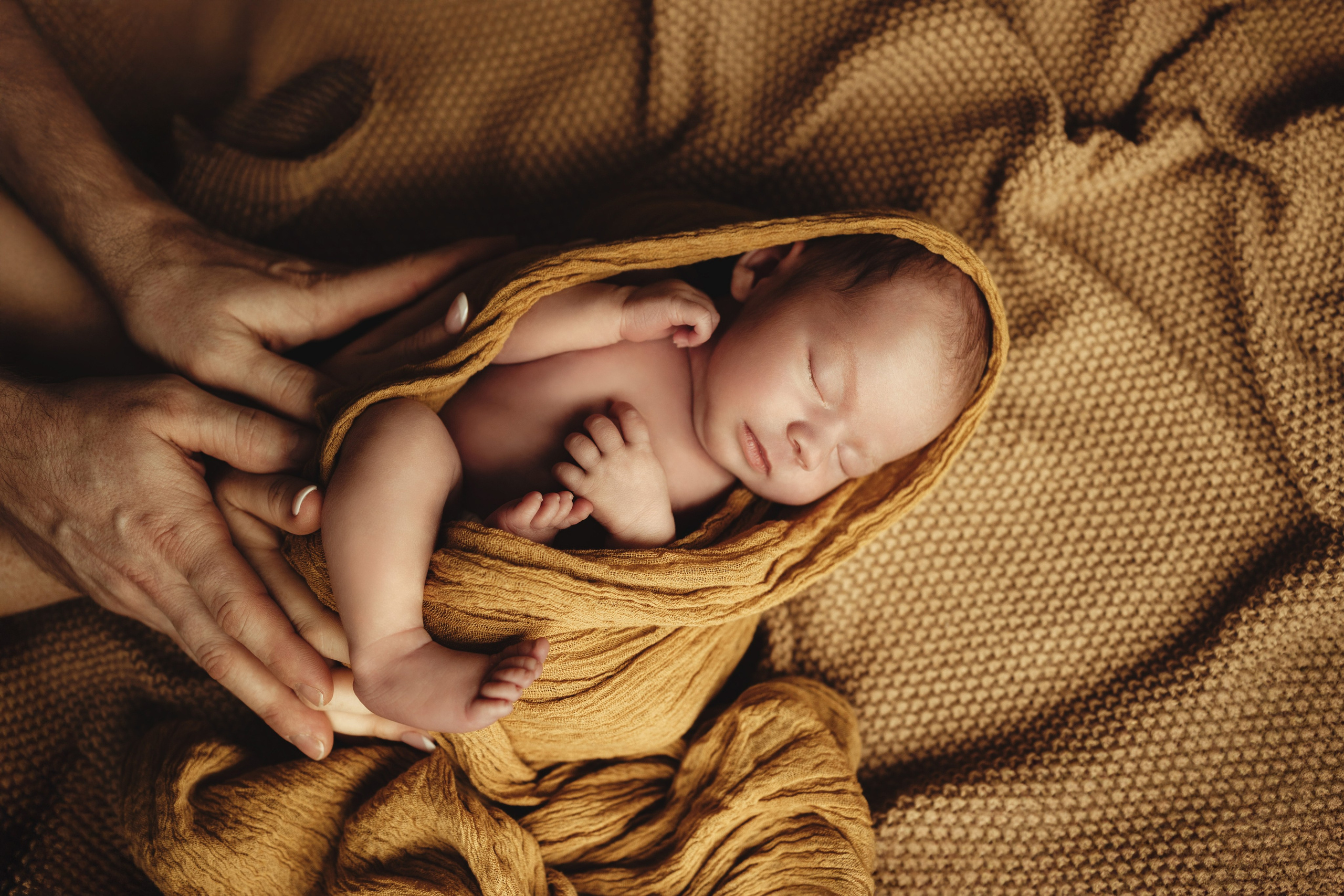 Newborn Classic. Newborn, kids, family photographer based near Zurich, Switzerland