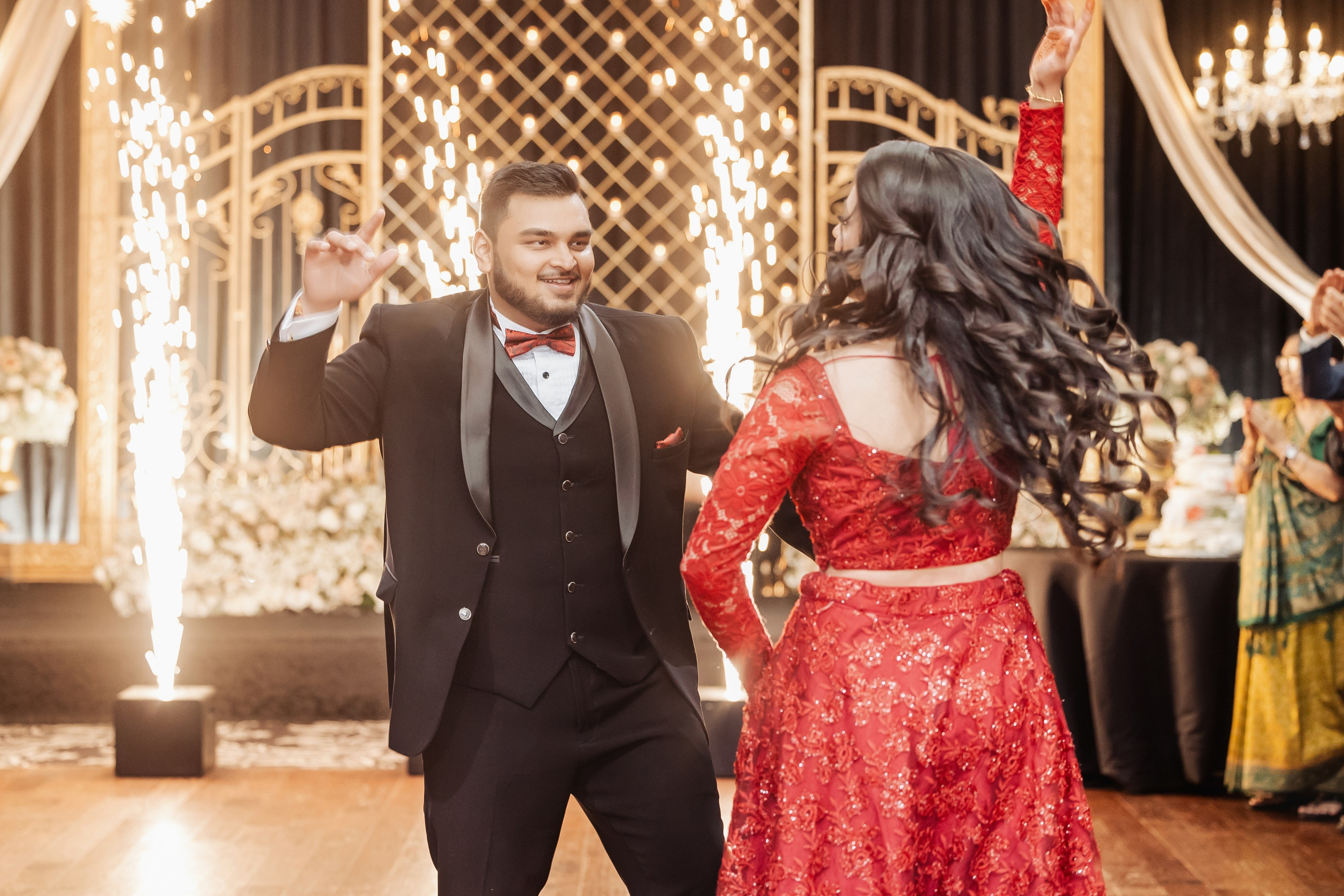 Darshil & Shailja. Wedding Photographer & Cinematographer studios