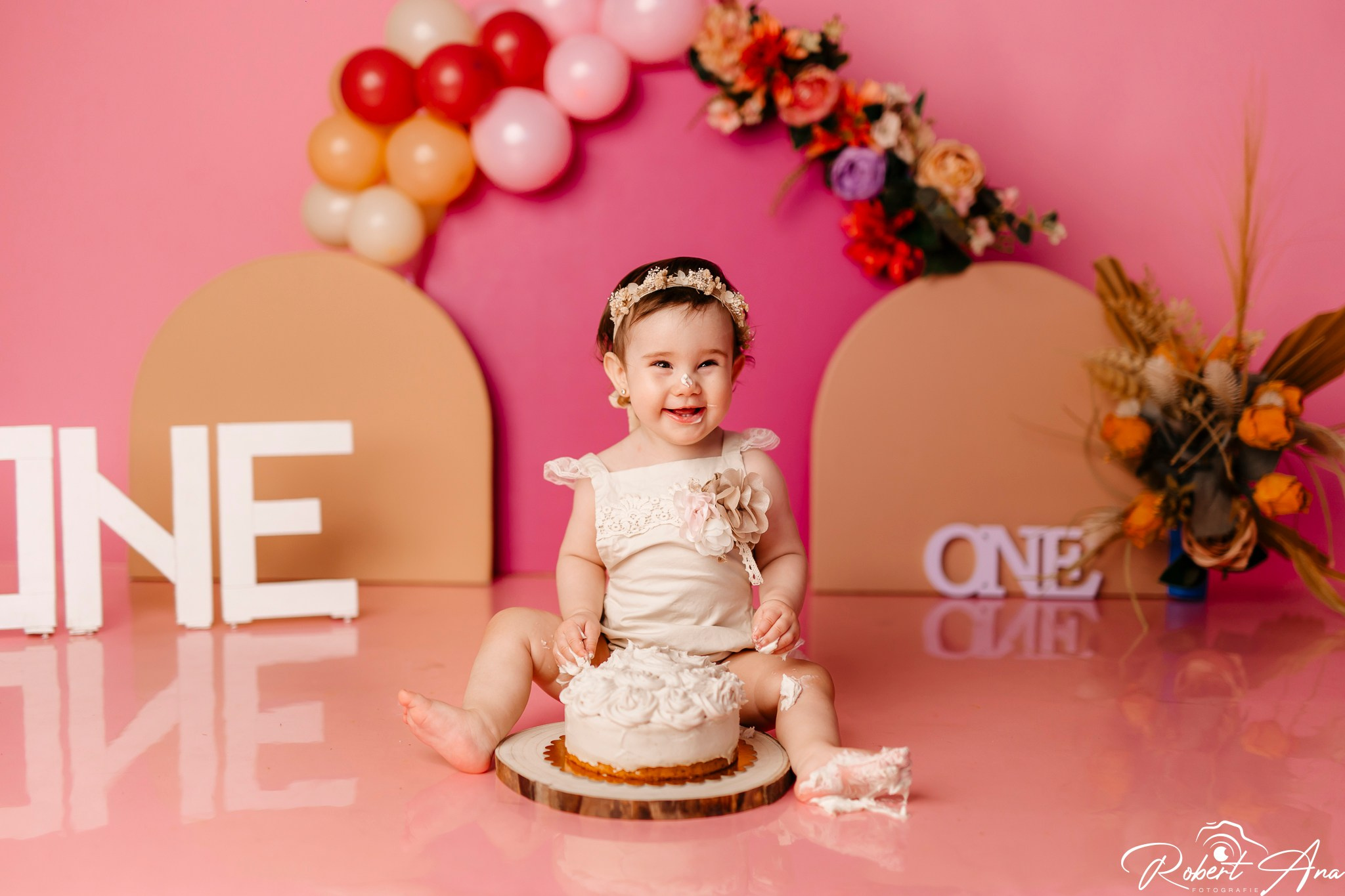 SMASH CAKE. Robert Blaj - Fotograf Nuntă Iași